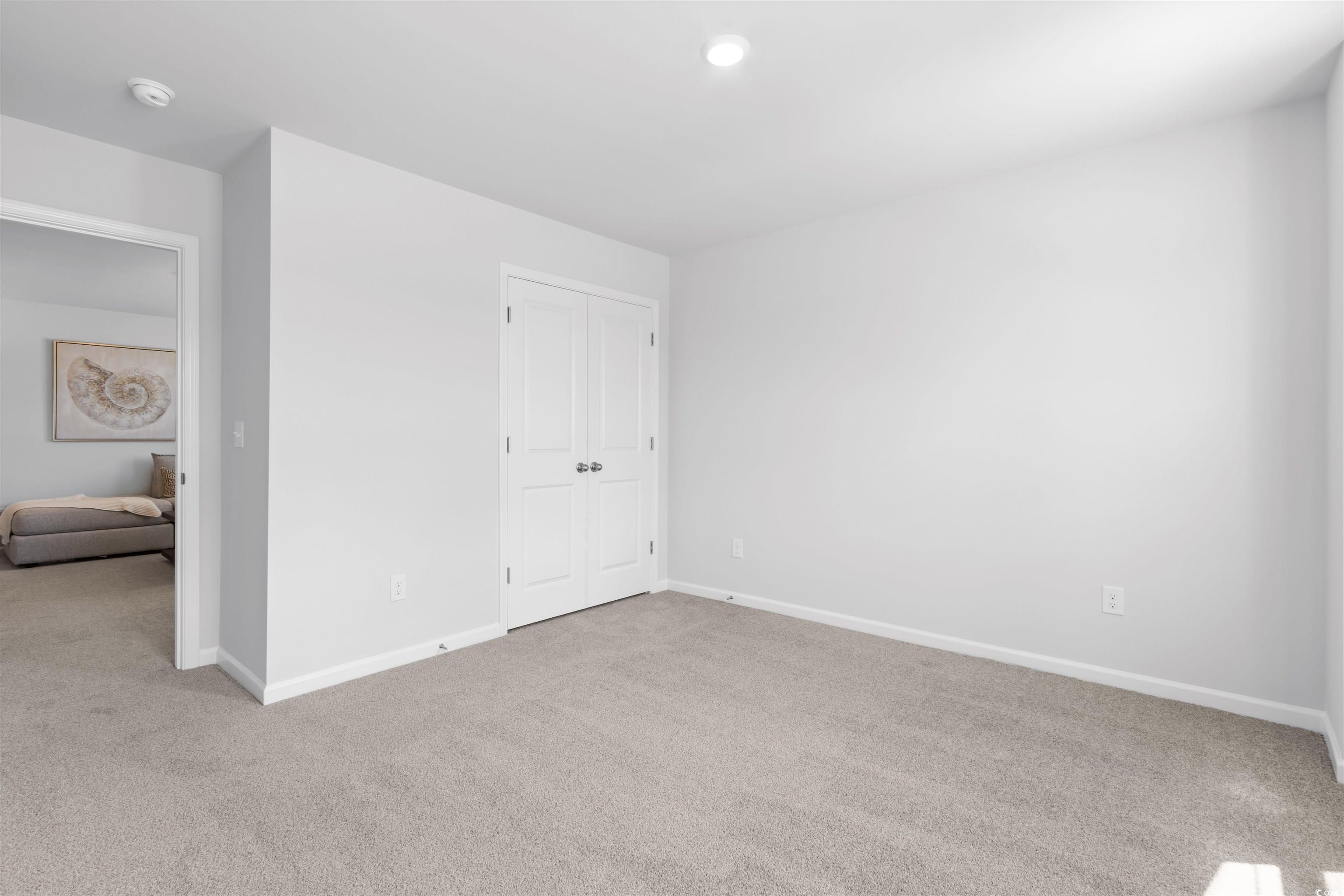 289 Sandridgebury Dr. Property Photo 29