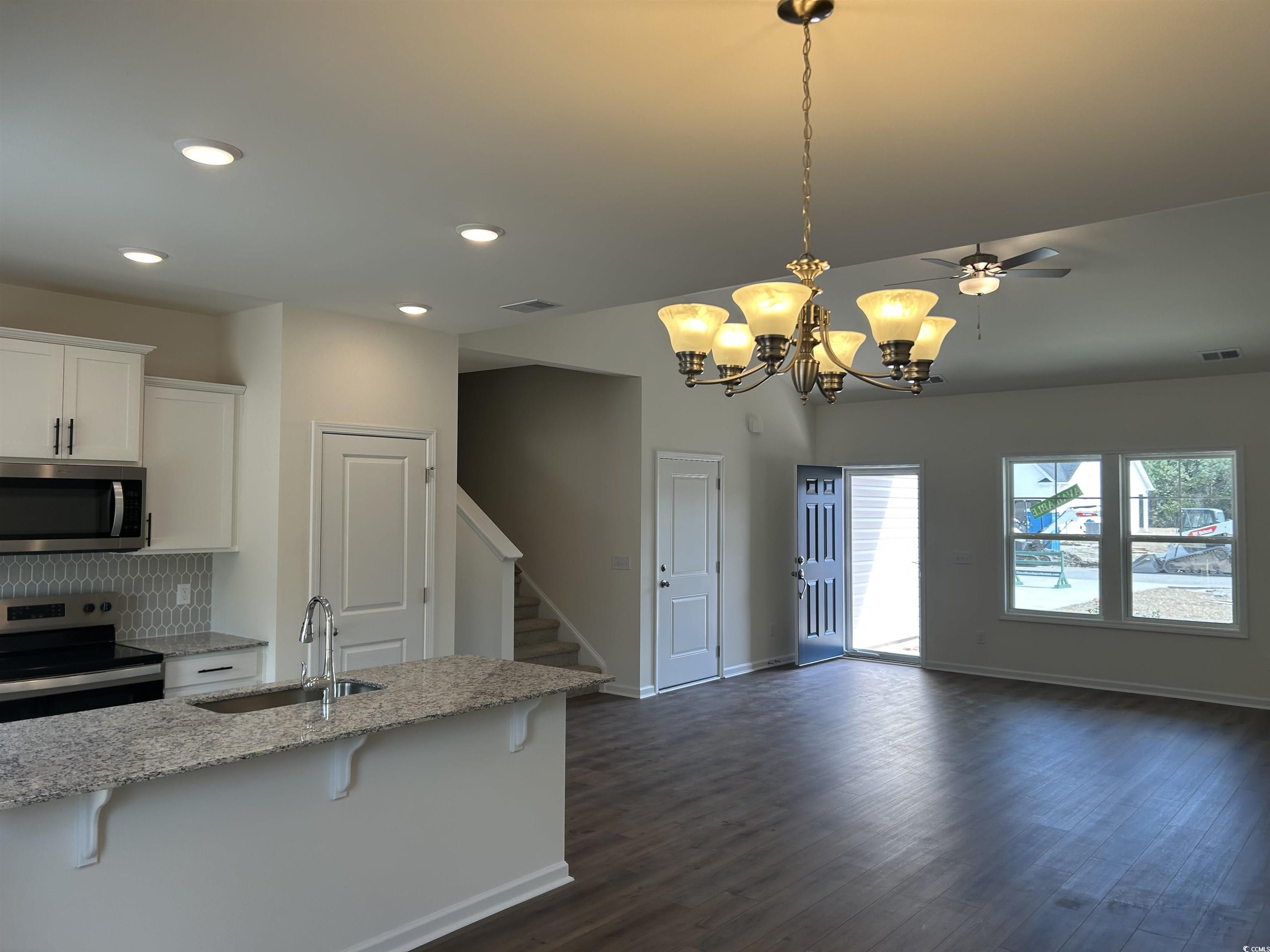 4761 Huckleberry Ln. Property Photo 8