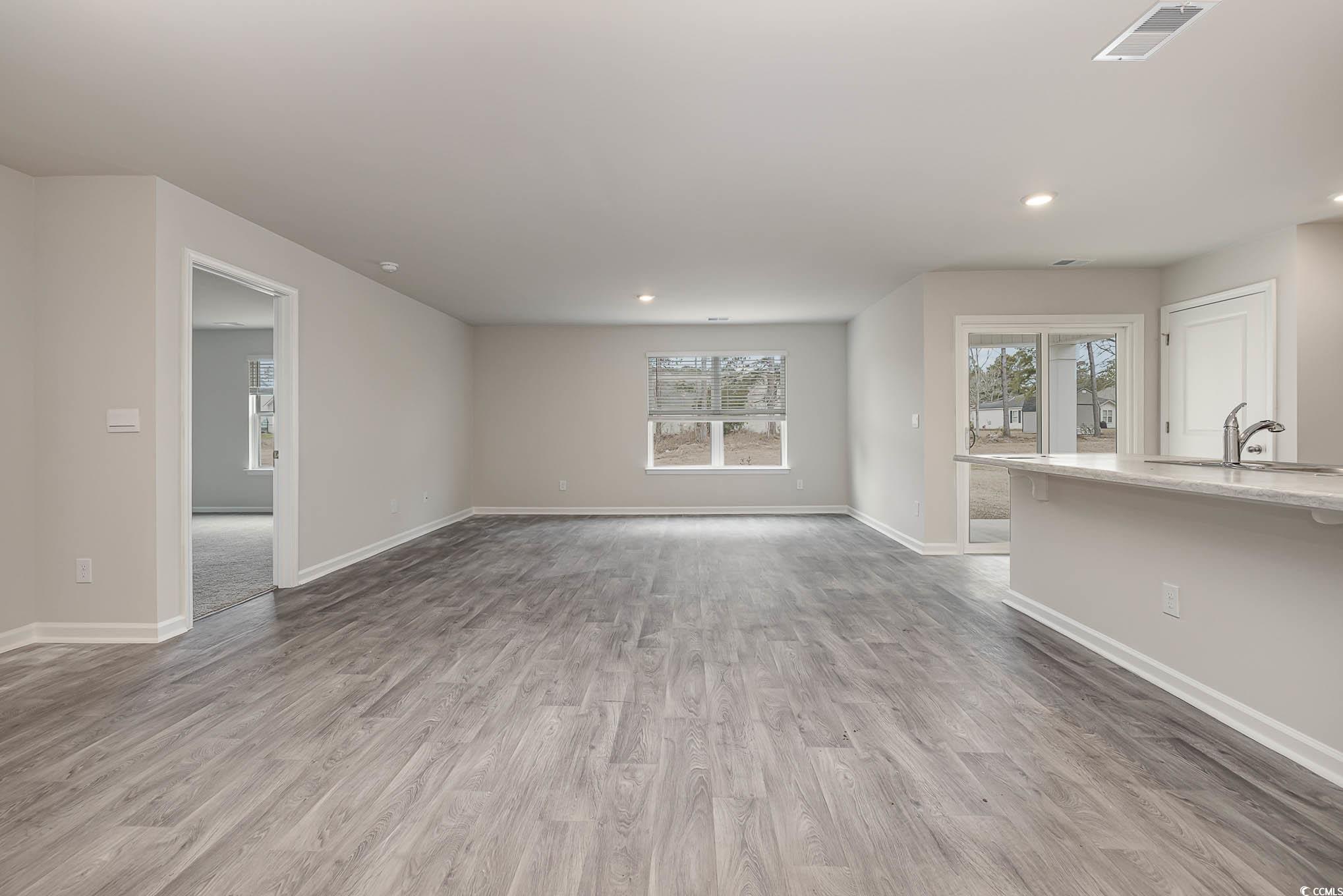 3870 Lady Bug Dr. Property Photo 9
