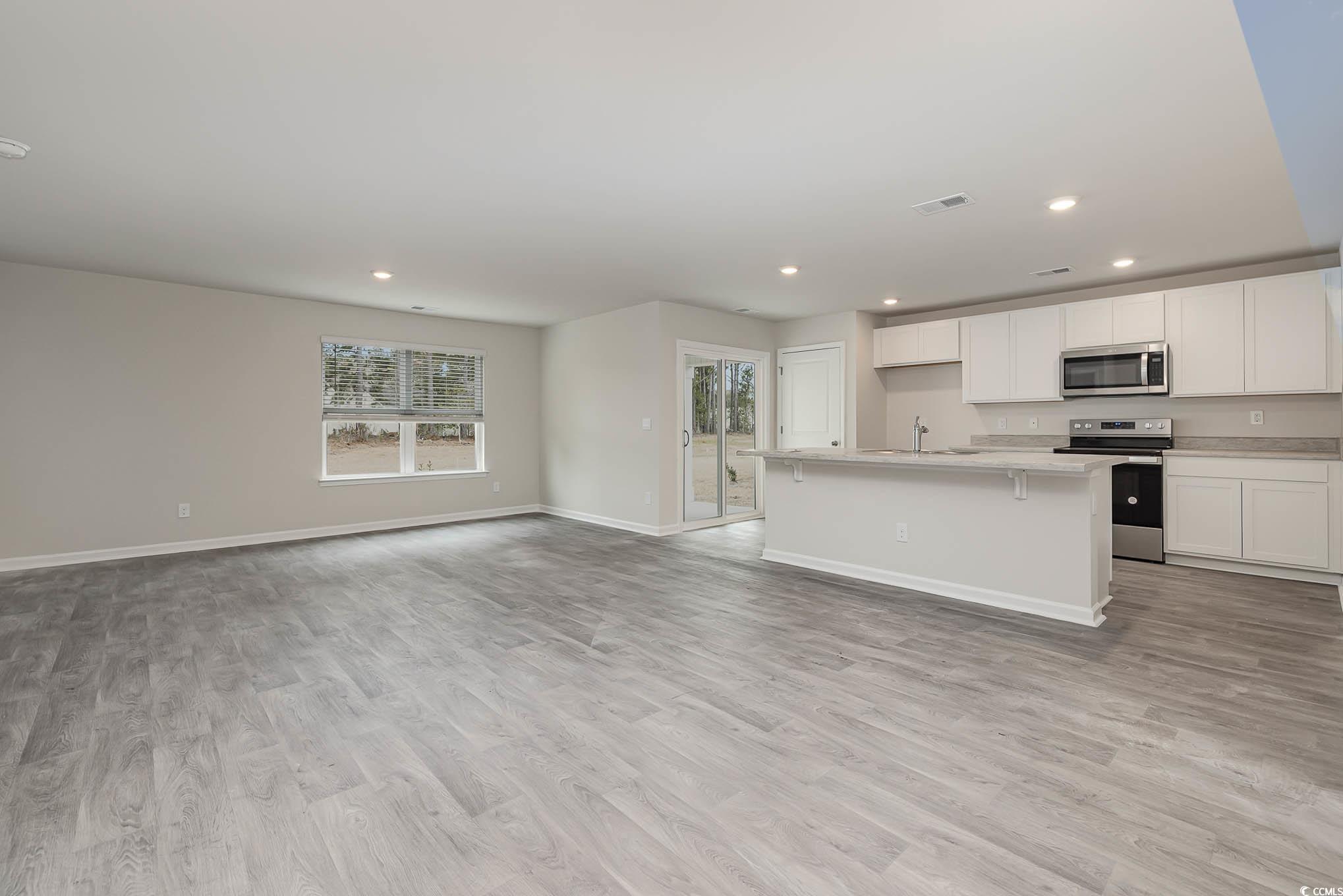 3870 Lady Bug Dr. Property Photo 10