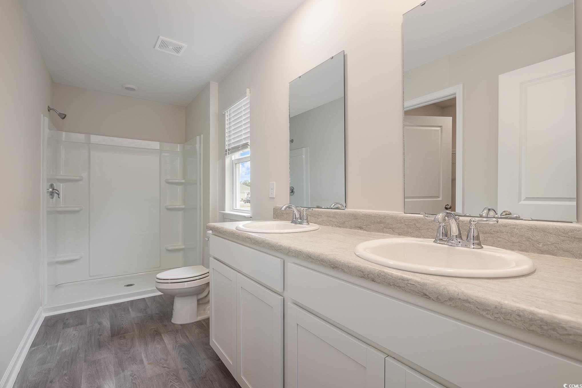 3870 Lady Bug Dr. Property Photo 21