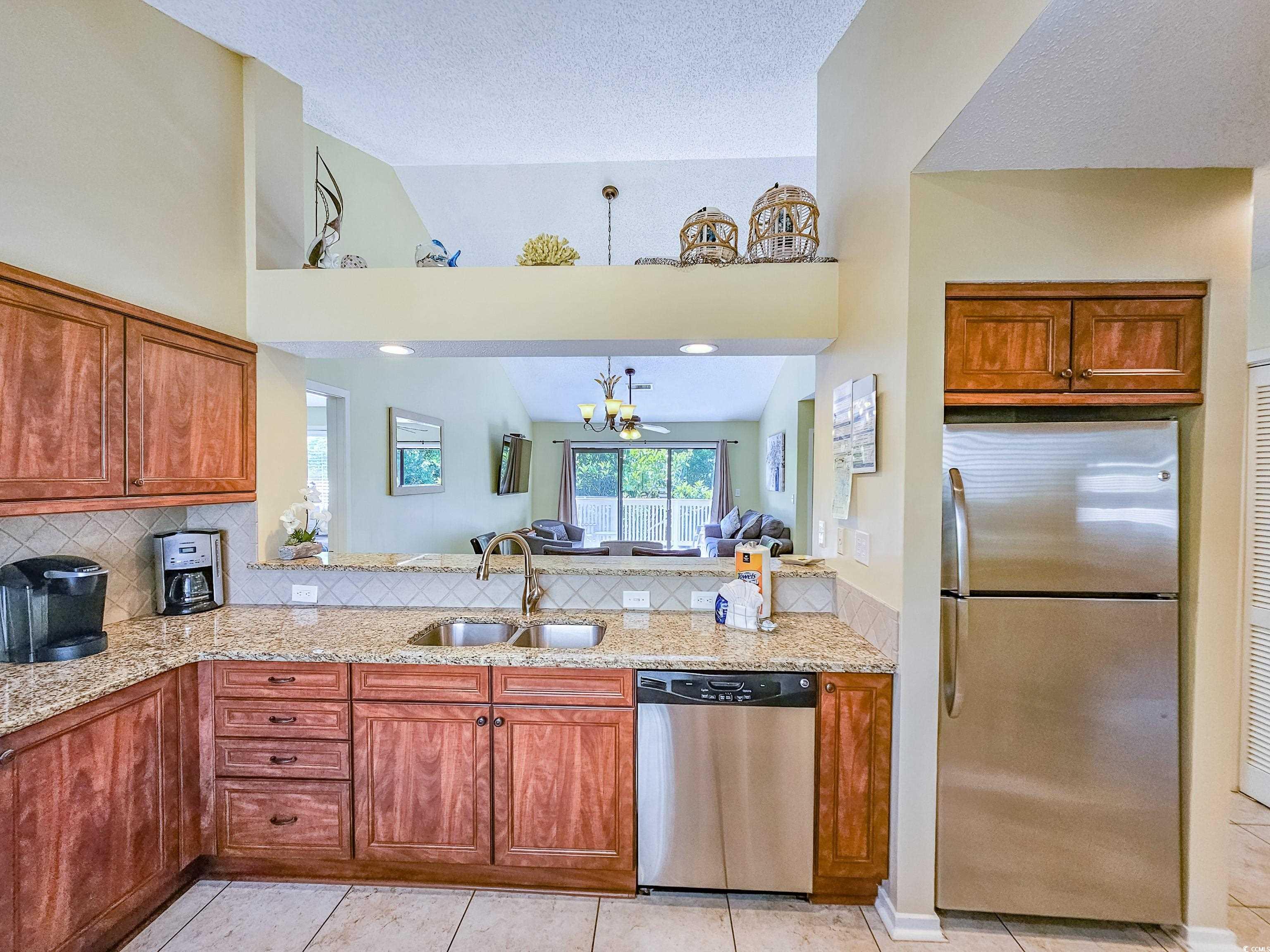 122 Hartland Dr. Property Photo 11