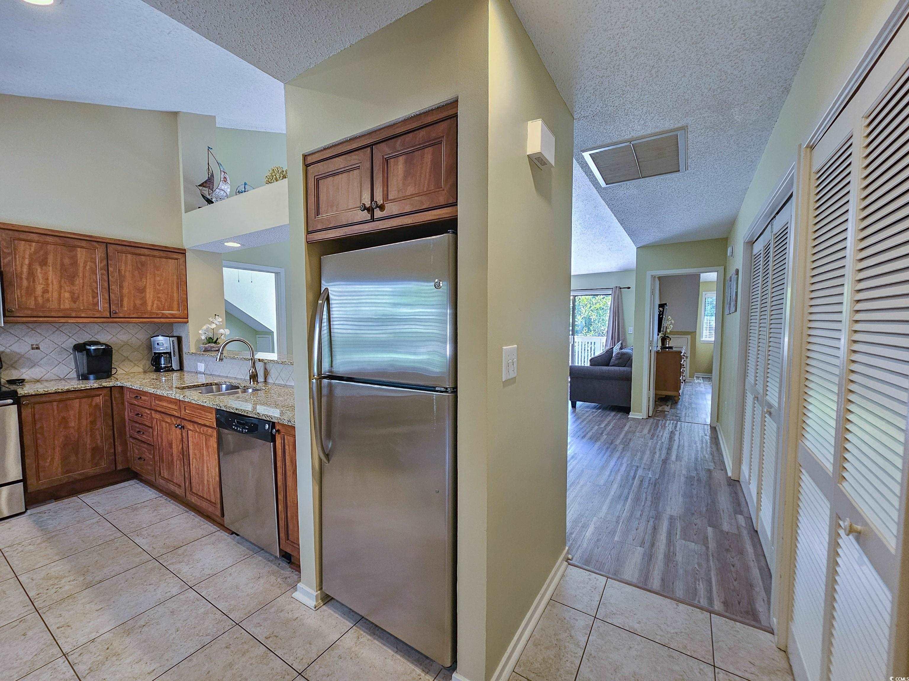 122 Hartland Dr. Property Photo 28