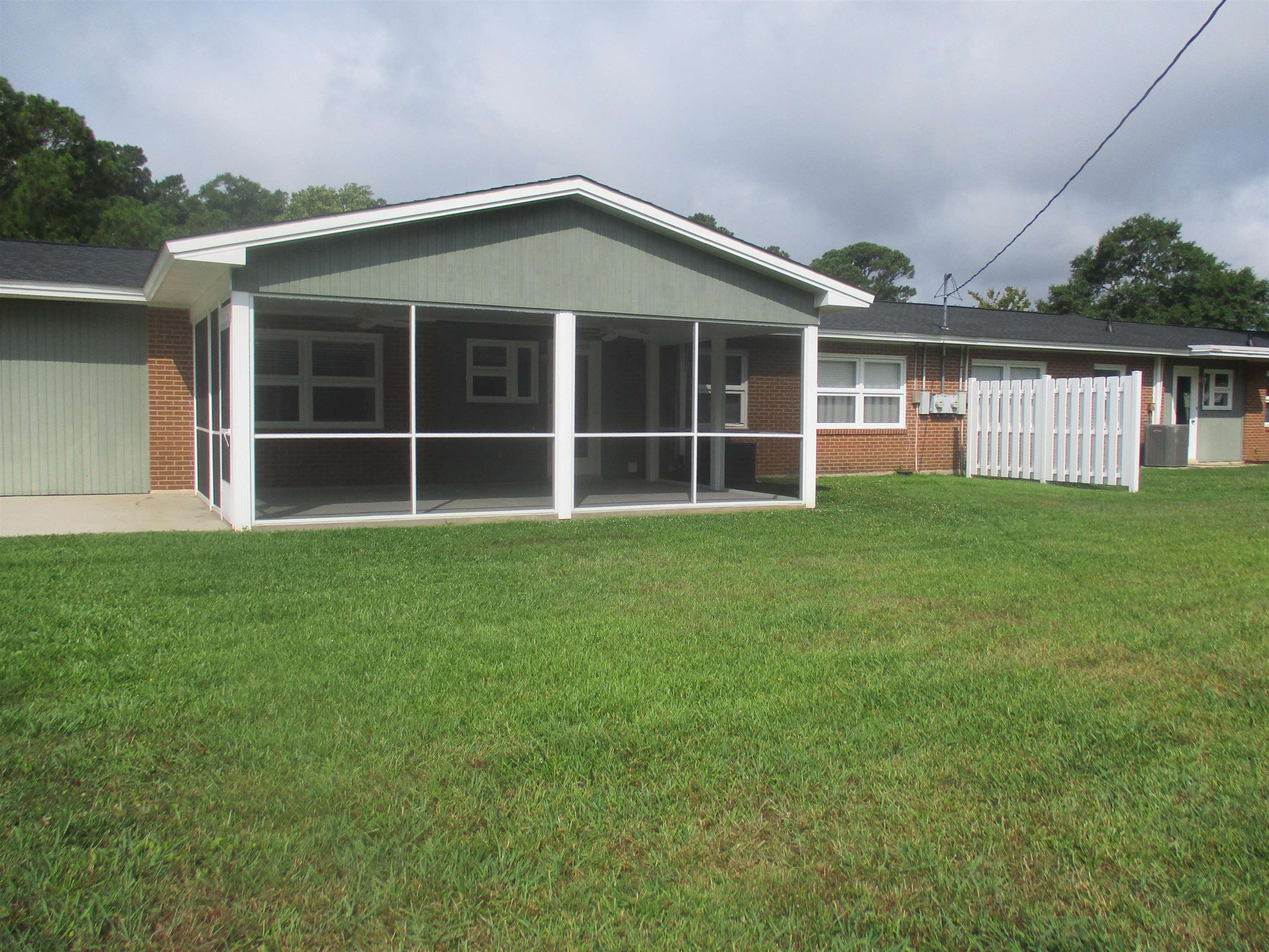 3922 Spruce Dr. Property Photo 16