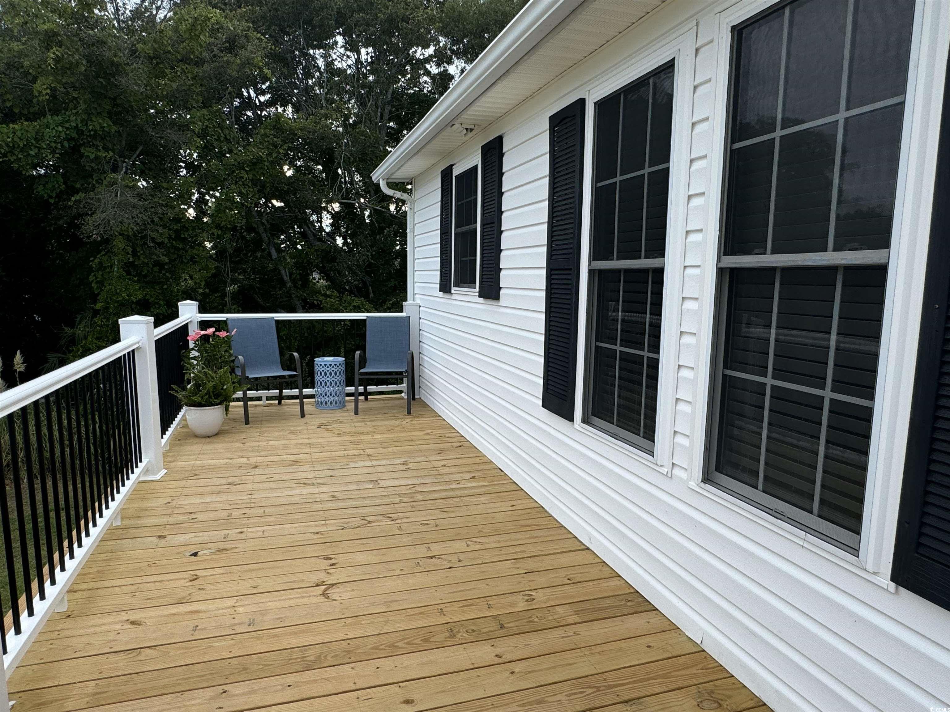 1656 Mason Circle Property Photo 2
