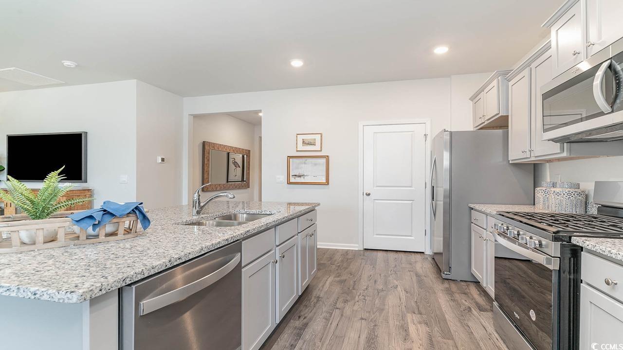 145 Pampa Dr. Property Photo 6