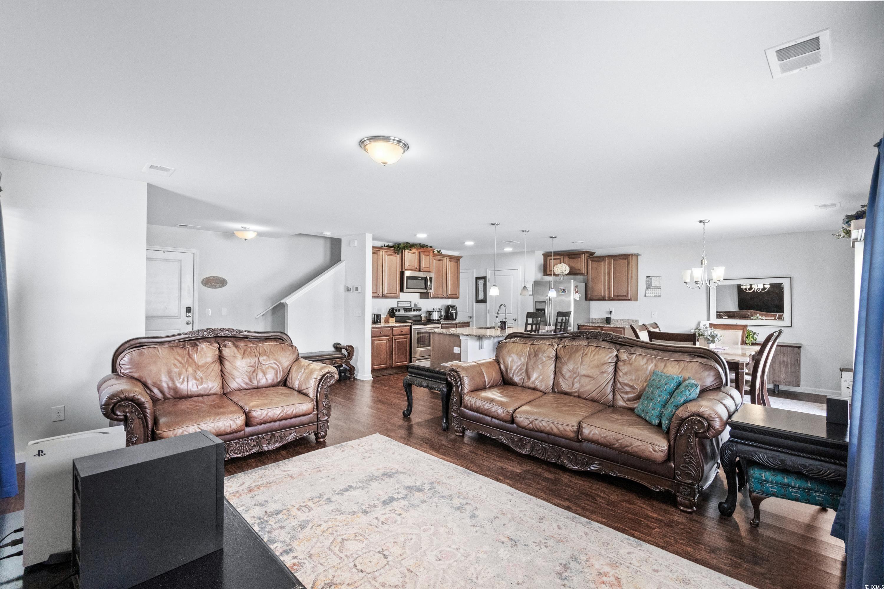 3177 Holly Loop Property Photo 6