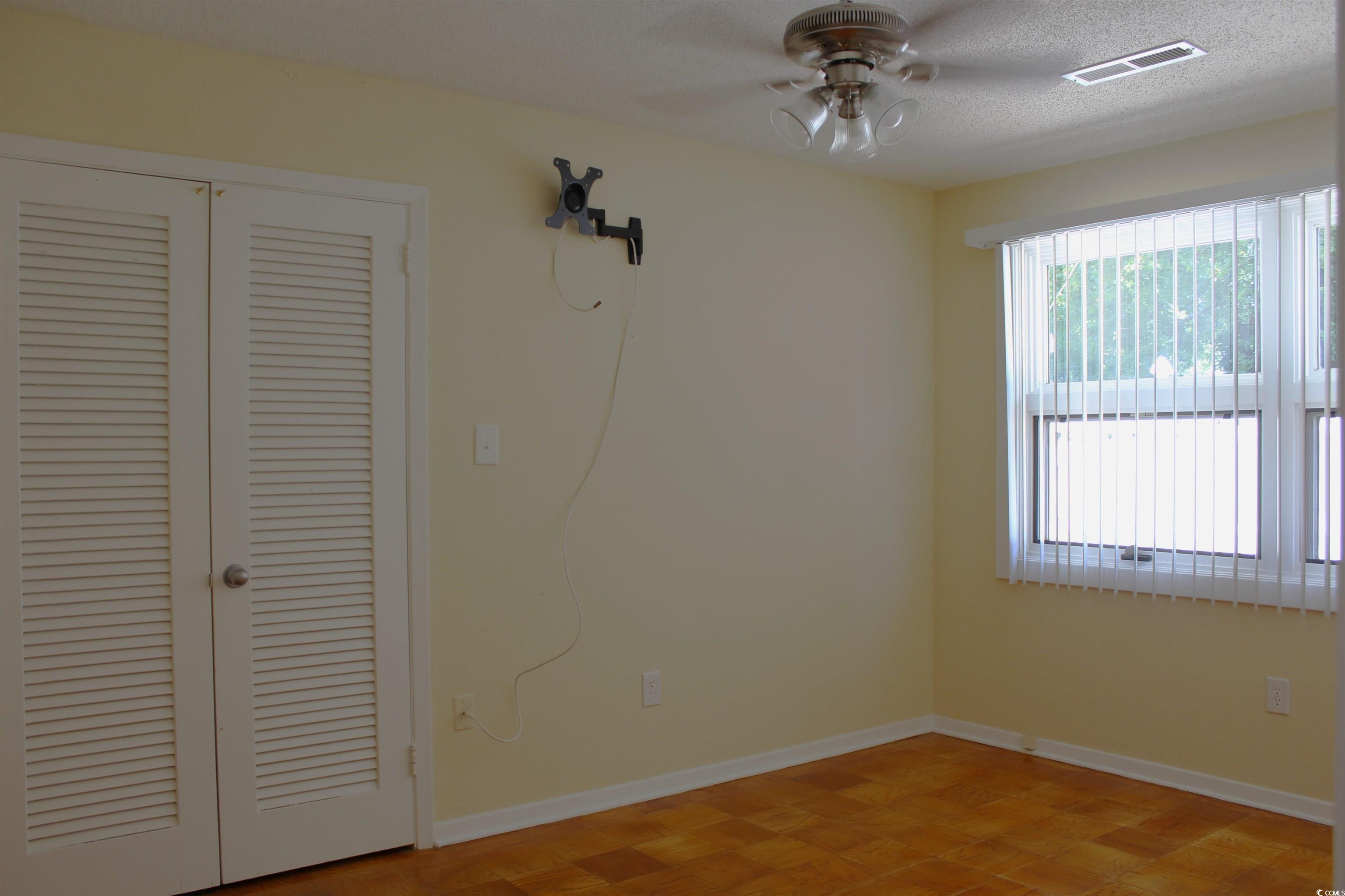 530 Swallow Ave. Property Photo 26