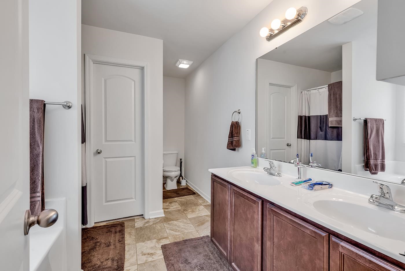 2009 Spring Valley Ct. Property Photo 26