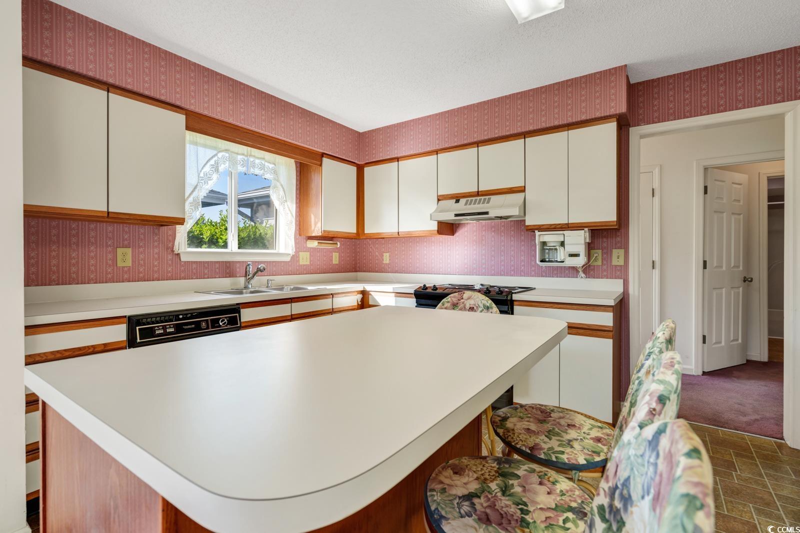 213 Birkdale Ln. Property Photo 5