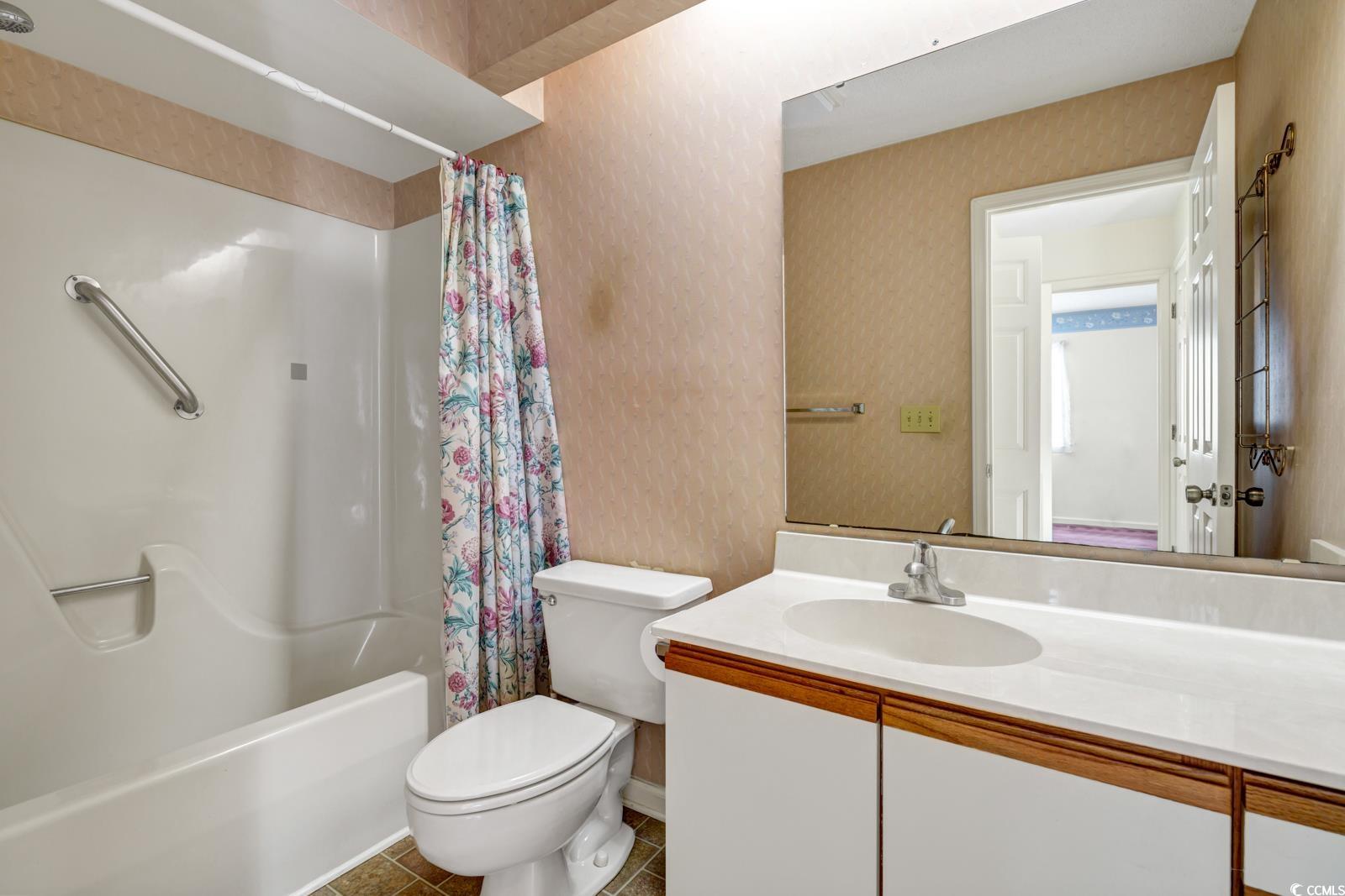 213 Birkdale Ln. Property Photo 16
