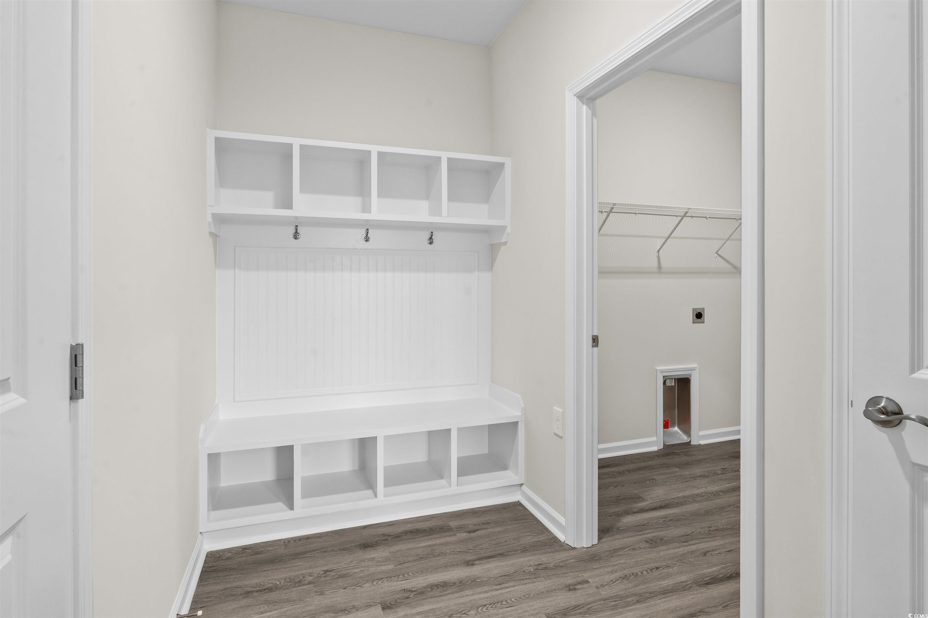 512 Sheepbridge Way Property Photo 9