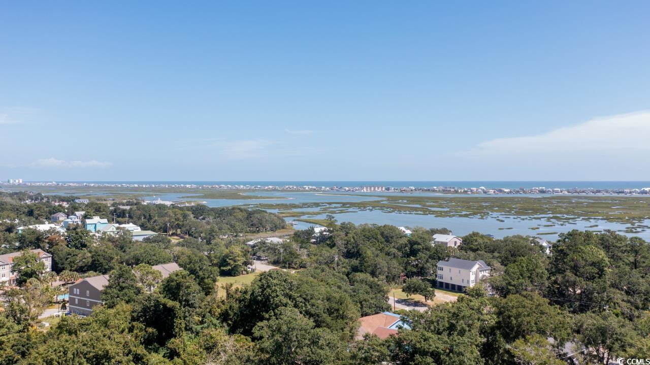 590 Collins Ave. Property Photo 4