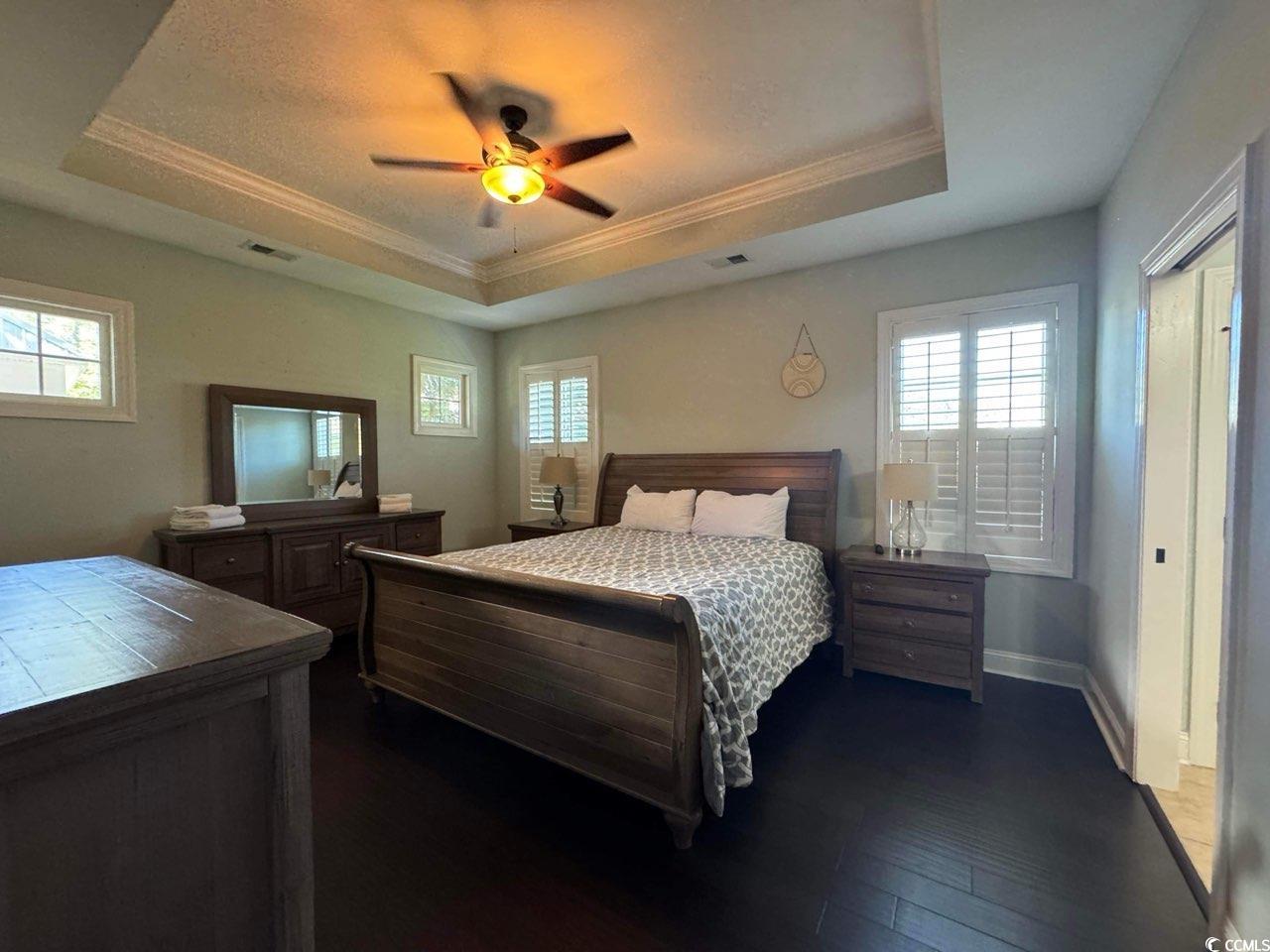590 Collins Ave. Property Photo 10