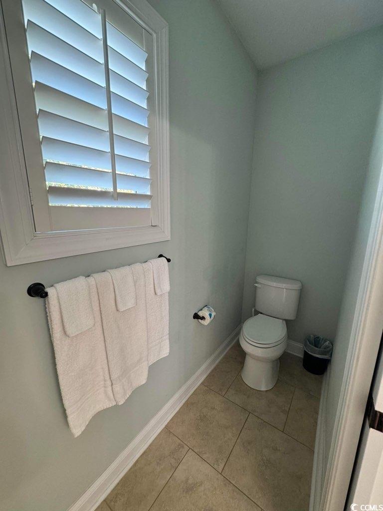 590 Collins Ave. Property Photo 12