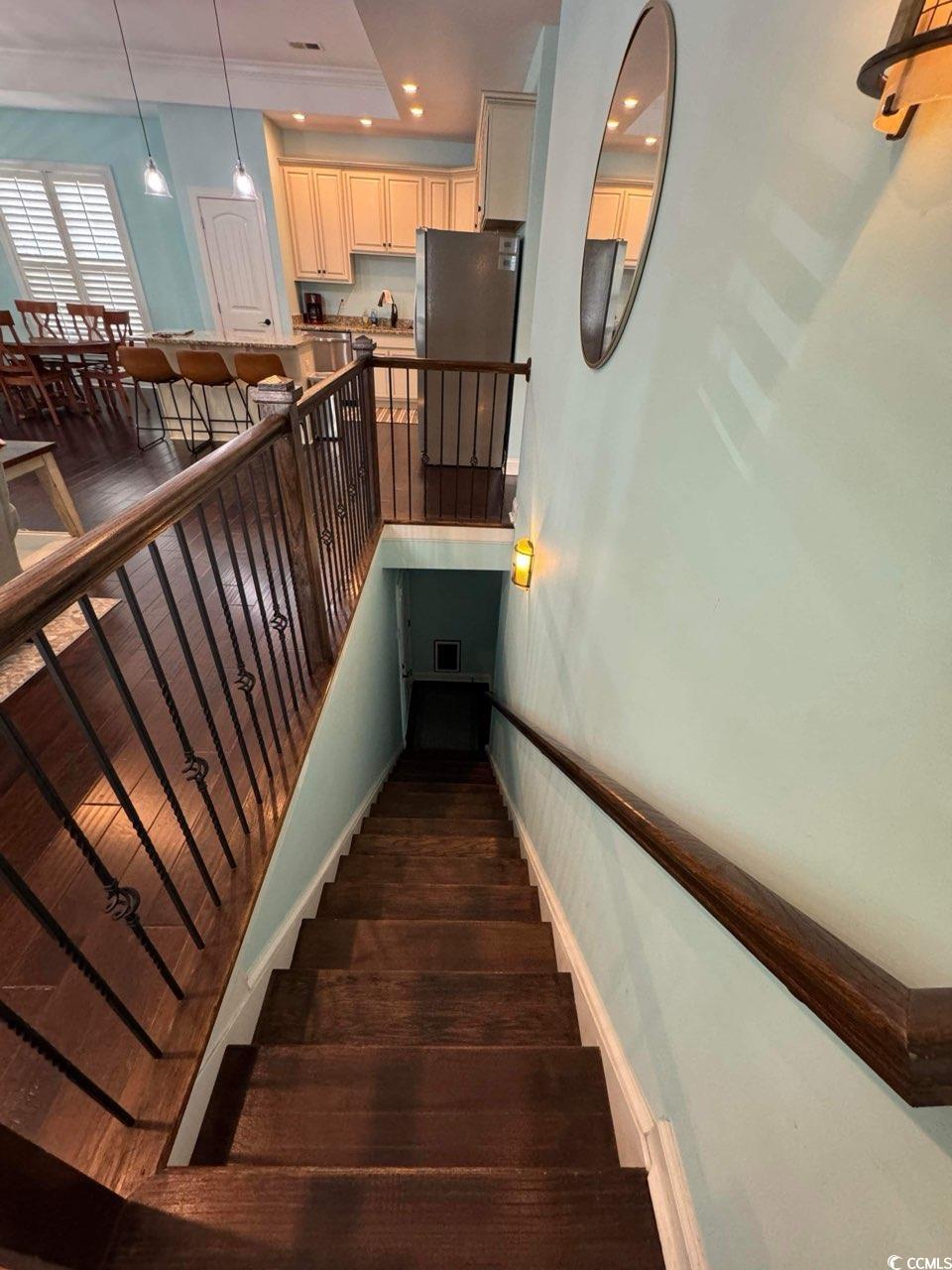 590 Collins Ave. Property Photo 15