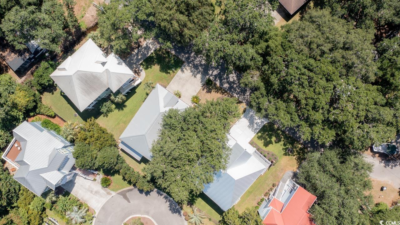 590 Collins Ave. Property Photo 19