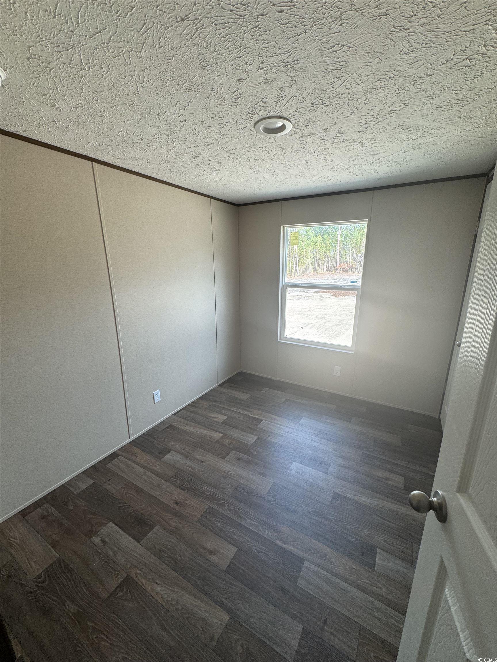 2500 Newton Rd. Property Photo 15