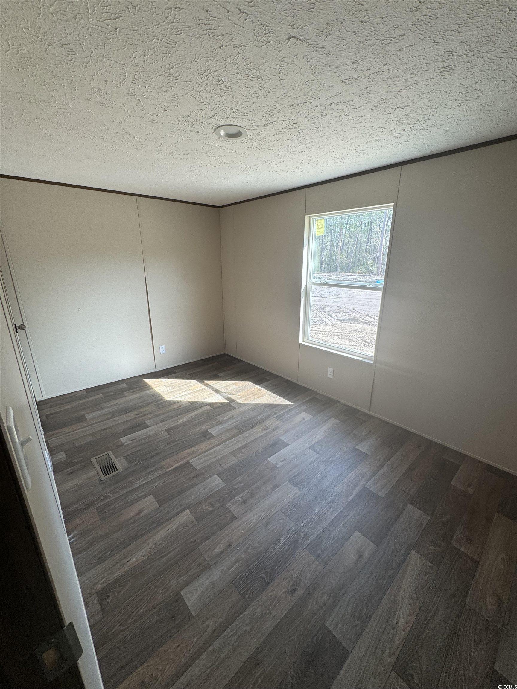 2500 Newton Rd. Property Photo 18
