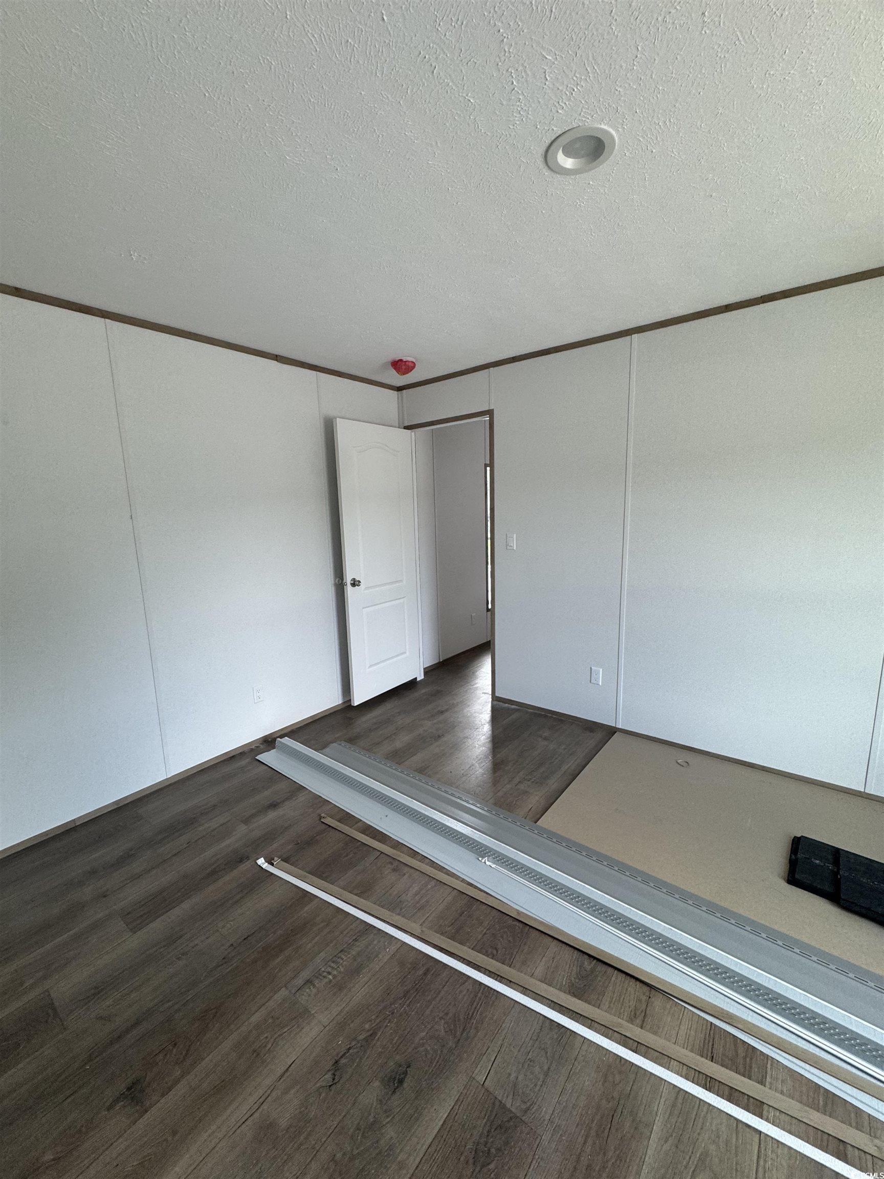 2494 Newton Rd. Property Photo 6