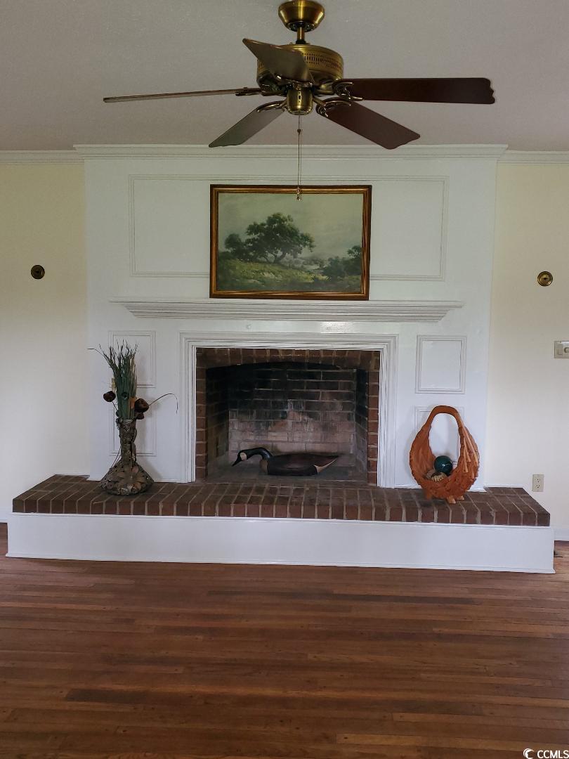 5864 Crestwood Dr. Property Photo 6