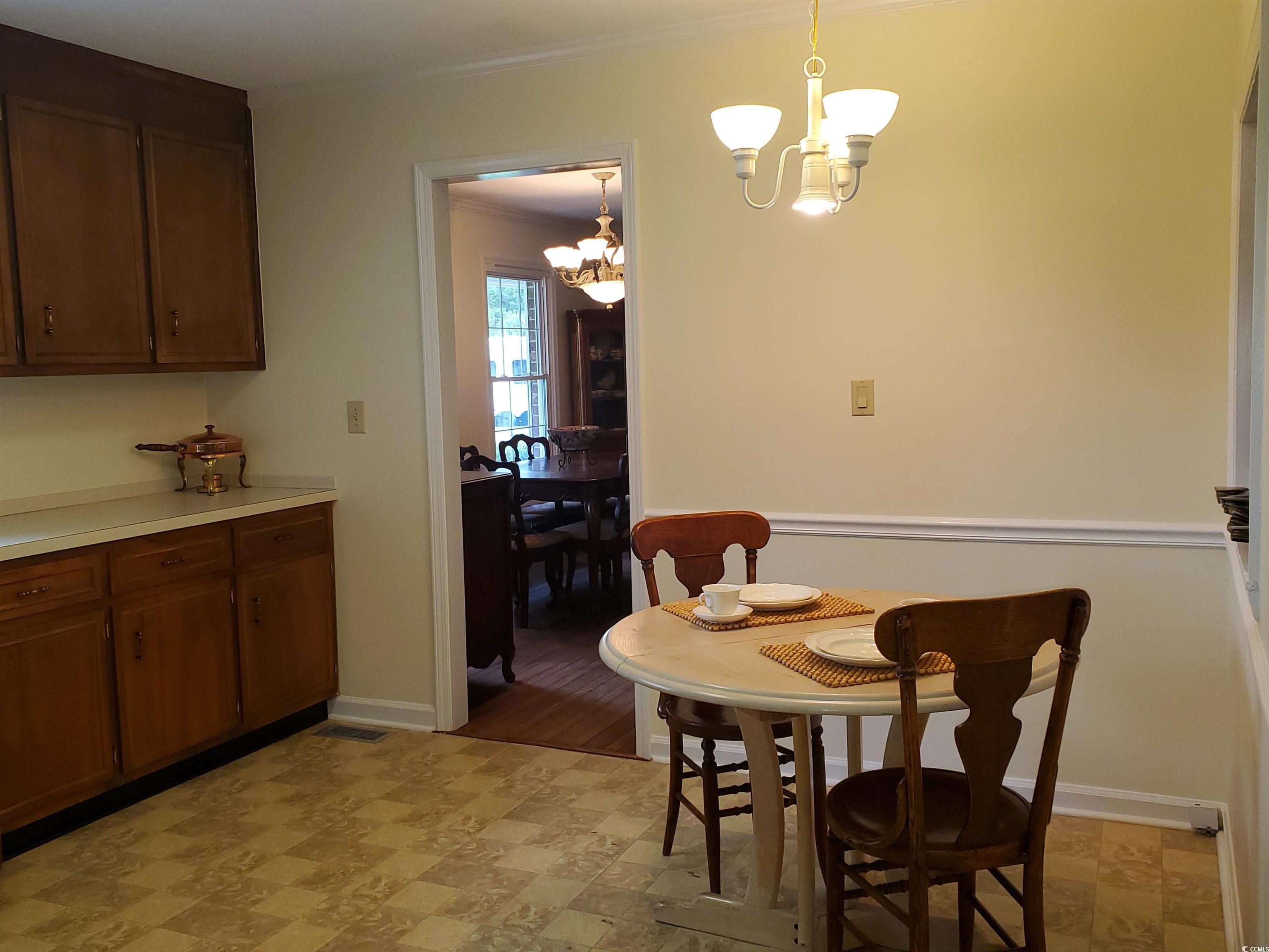5864 Crestwood Dr. Property Photo 13