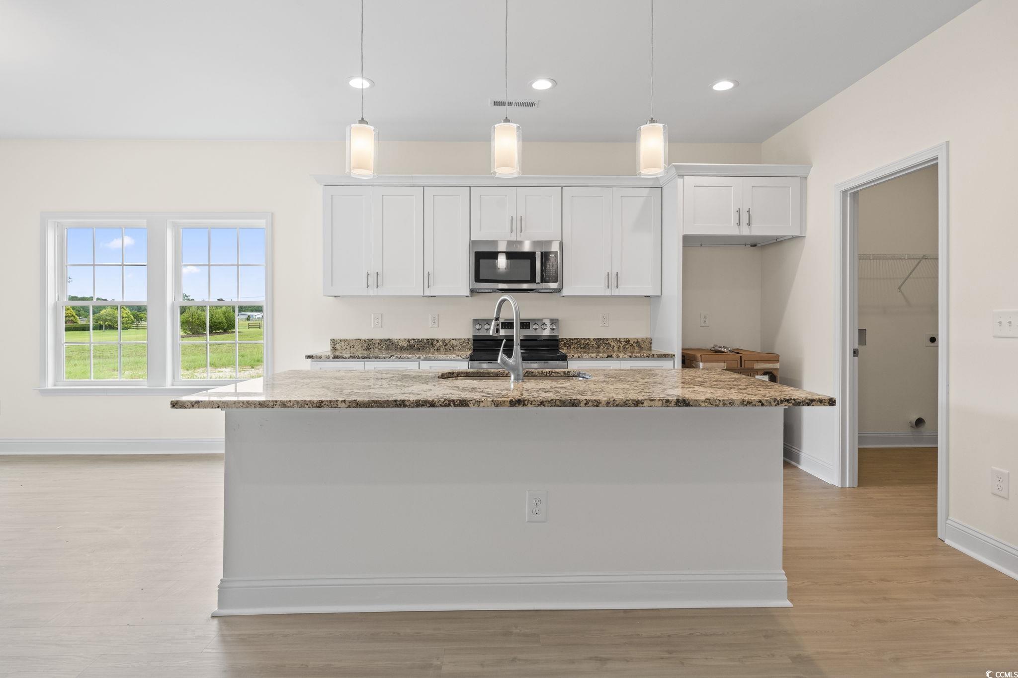 108 Infinity Ln. Property Photo 14