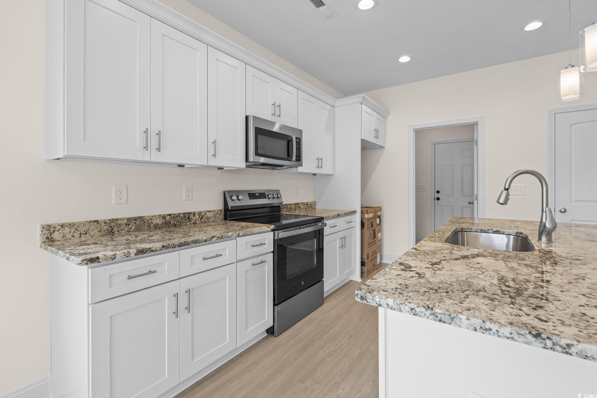 108 Infinity Ln. Property Photo 15