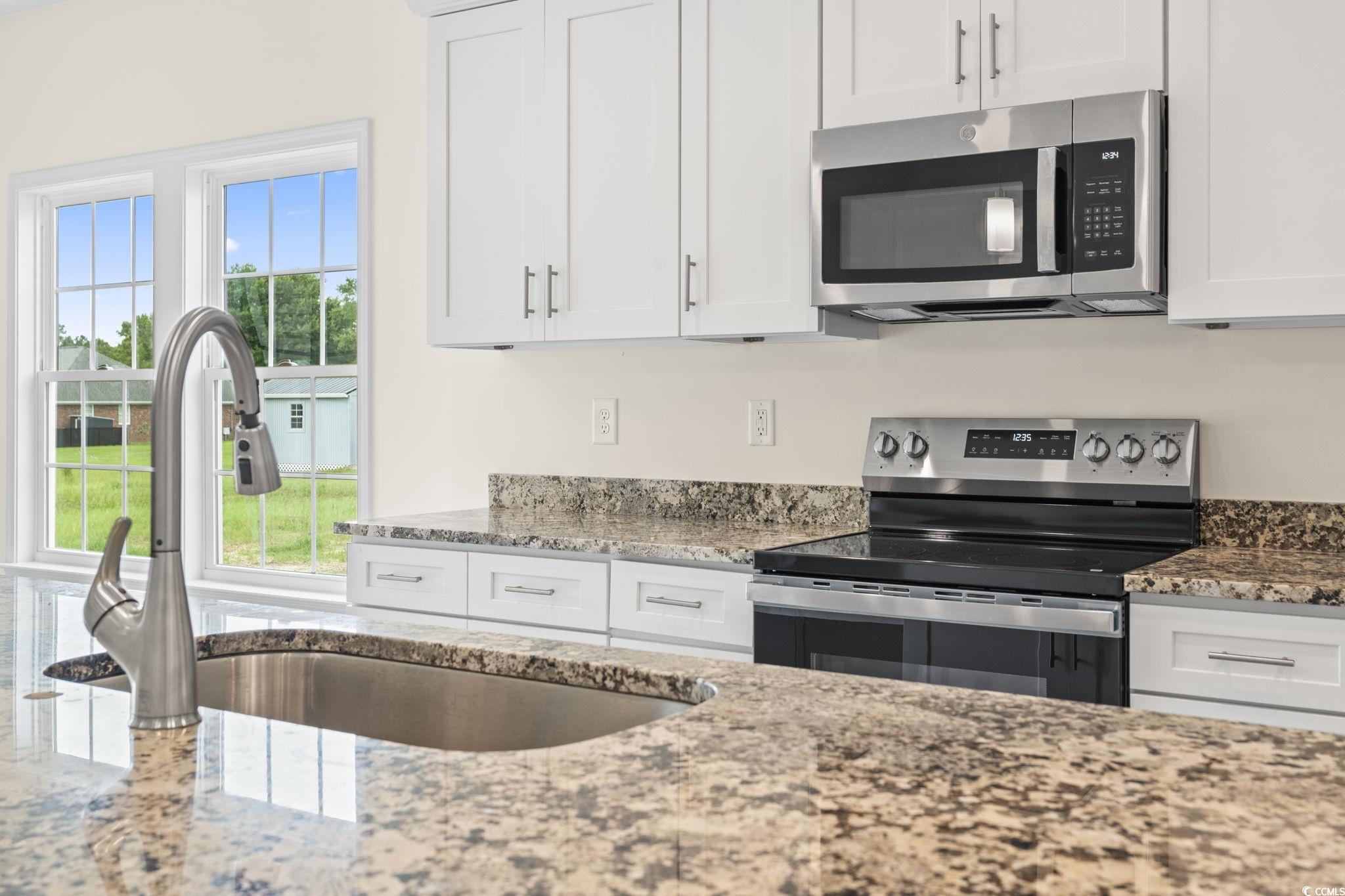 108 Infinity Ln. Property Photo 17