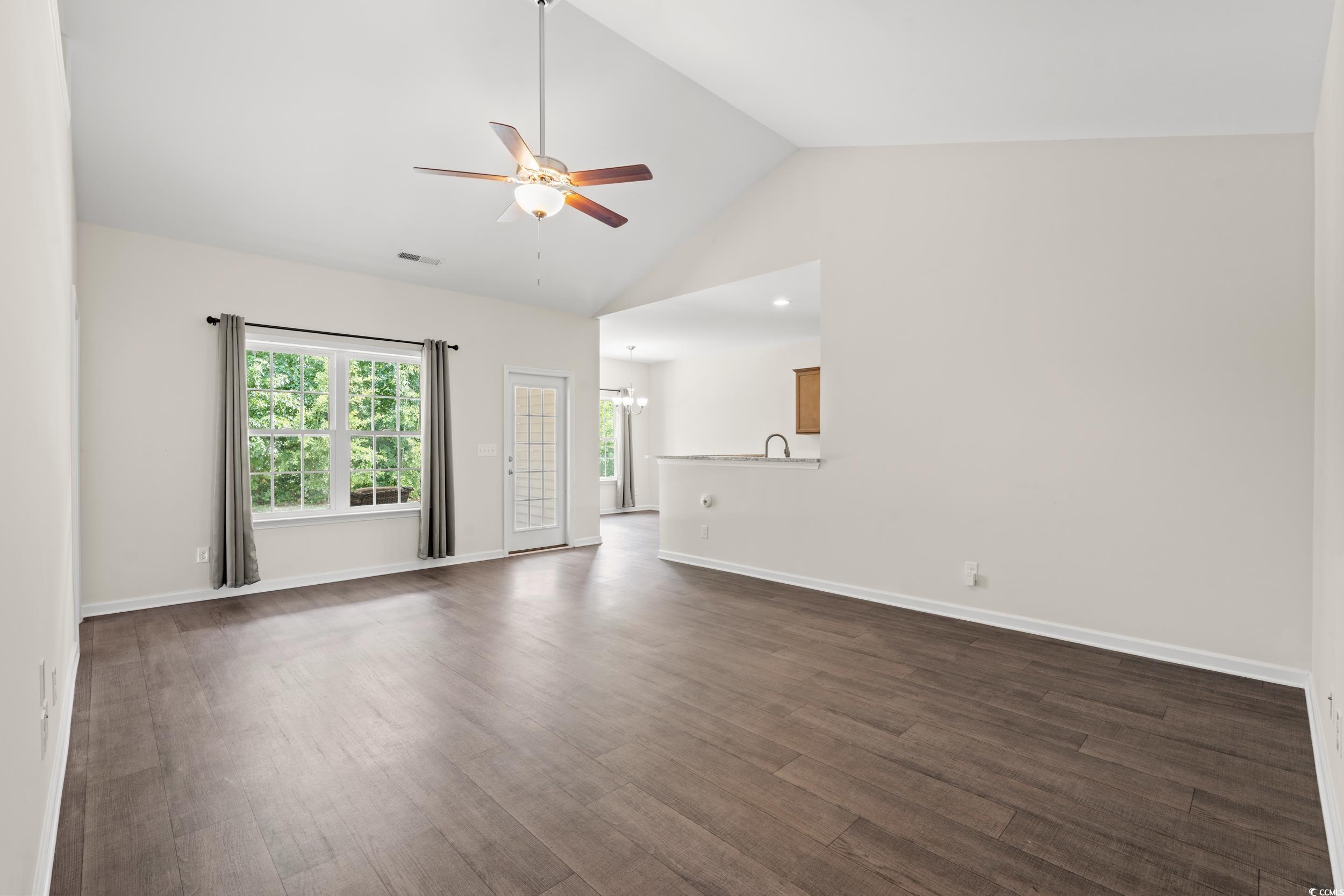 280 Palm Terrace Loop Property Photo 11