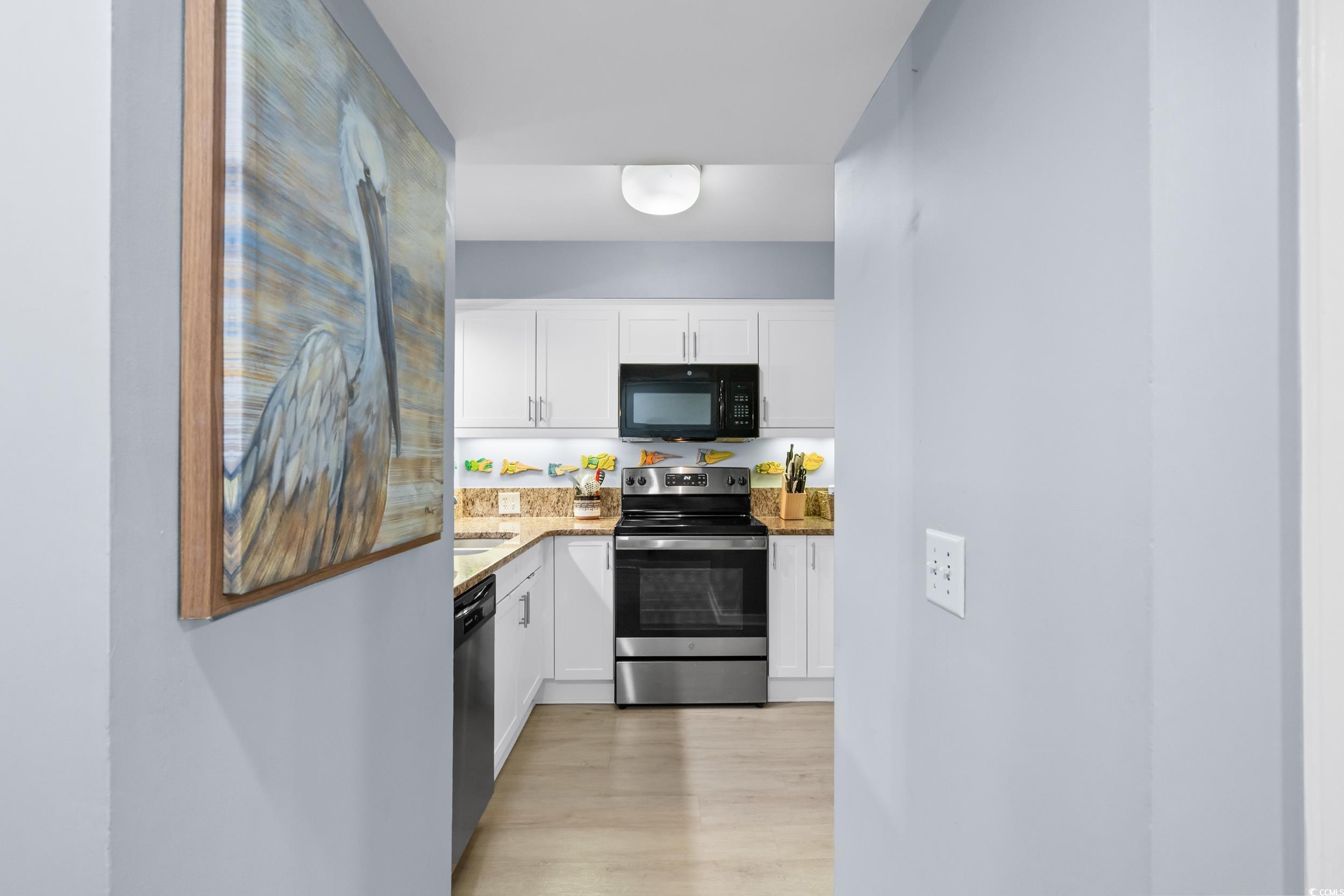 410 Melrose Pl. Property Photo 7