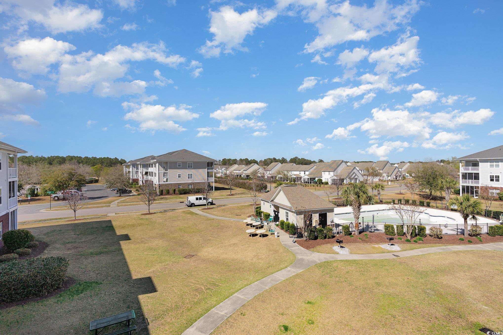 604 Heathrow Dr. Property Photo 32