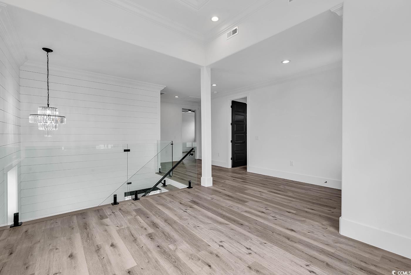 835 Waterton Ave. Property Photo 27