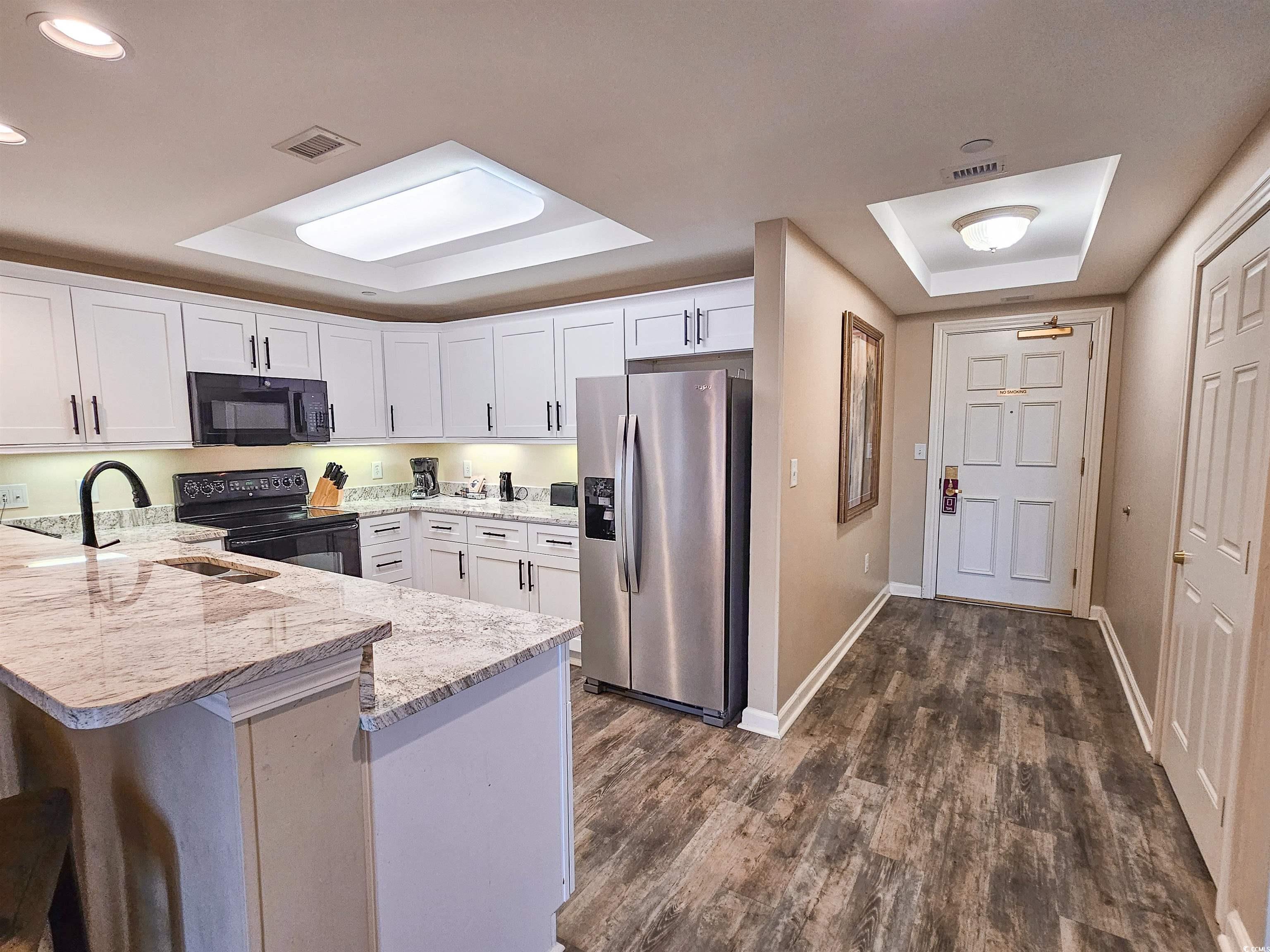 9994 Beach Club Dr. Property Photo 10