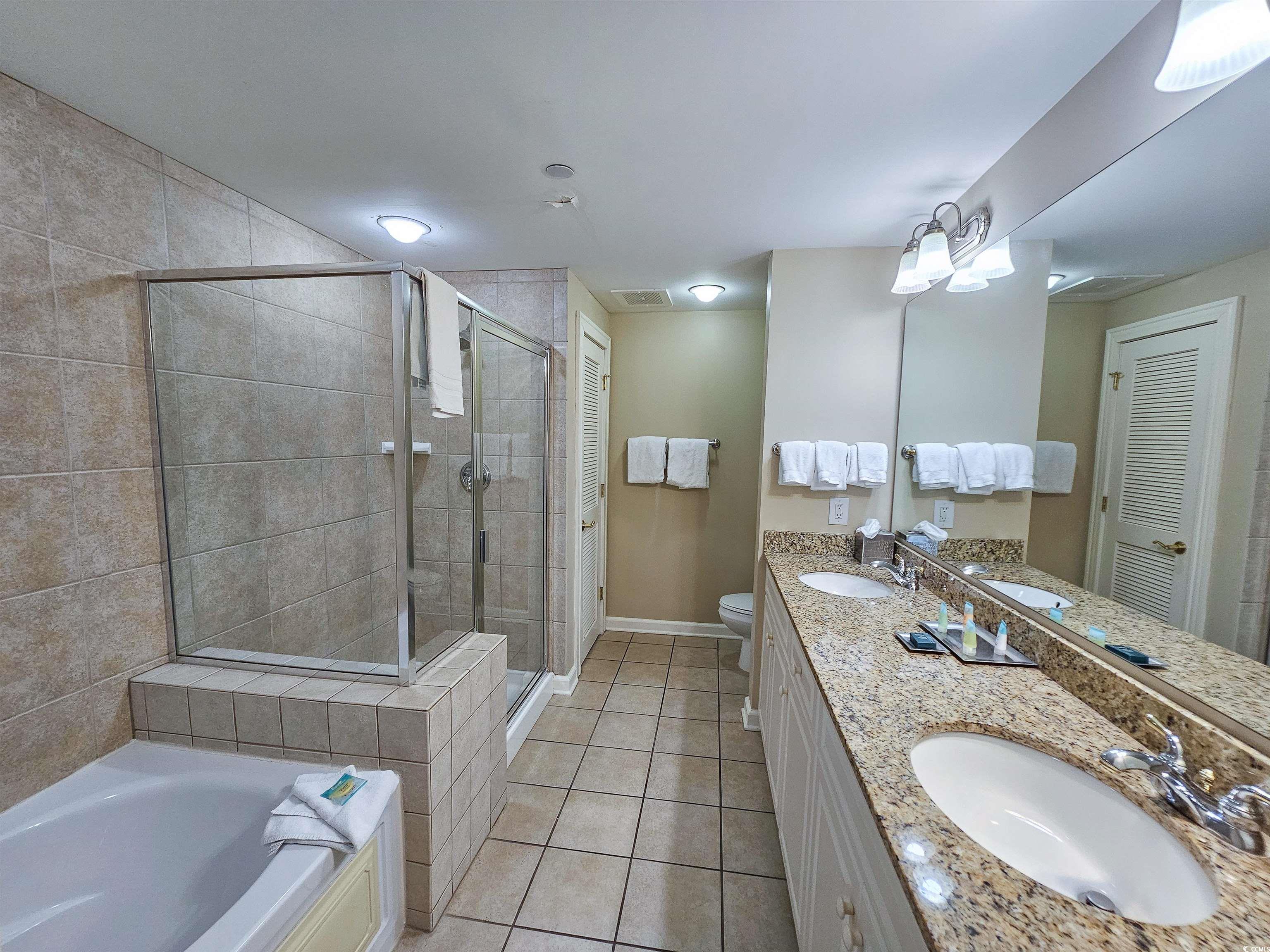 9994 Beach Club Dr. Property Photo 19