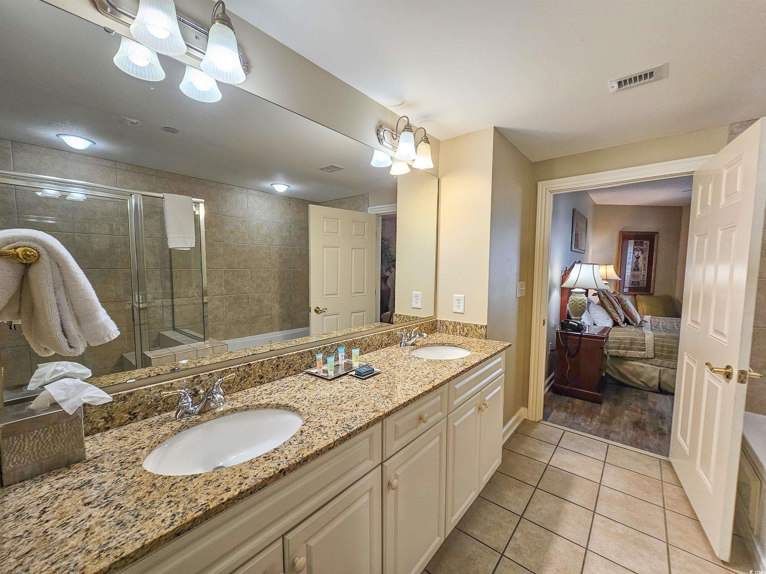 9994 Beach Club Dr. Property Photo 20