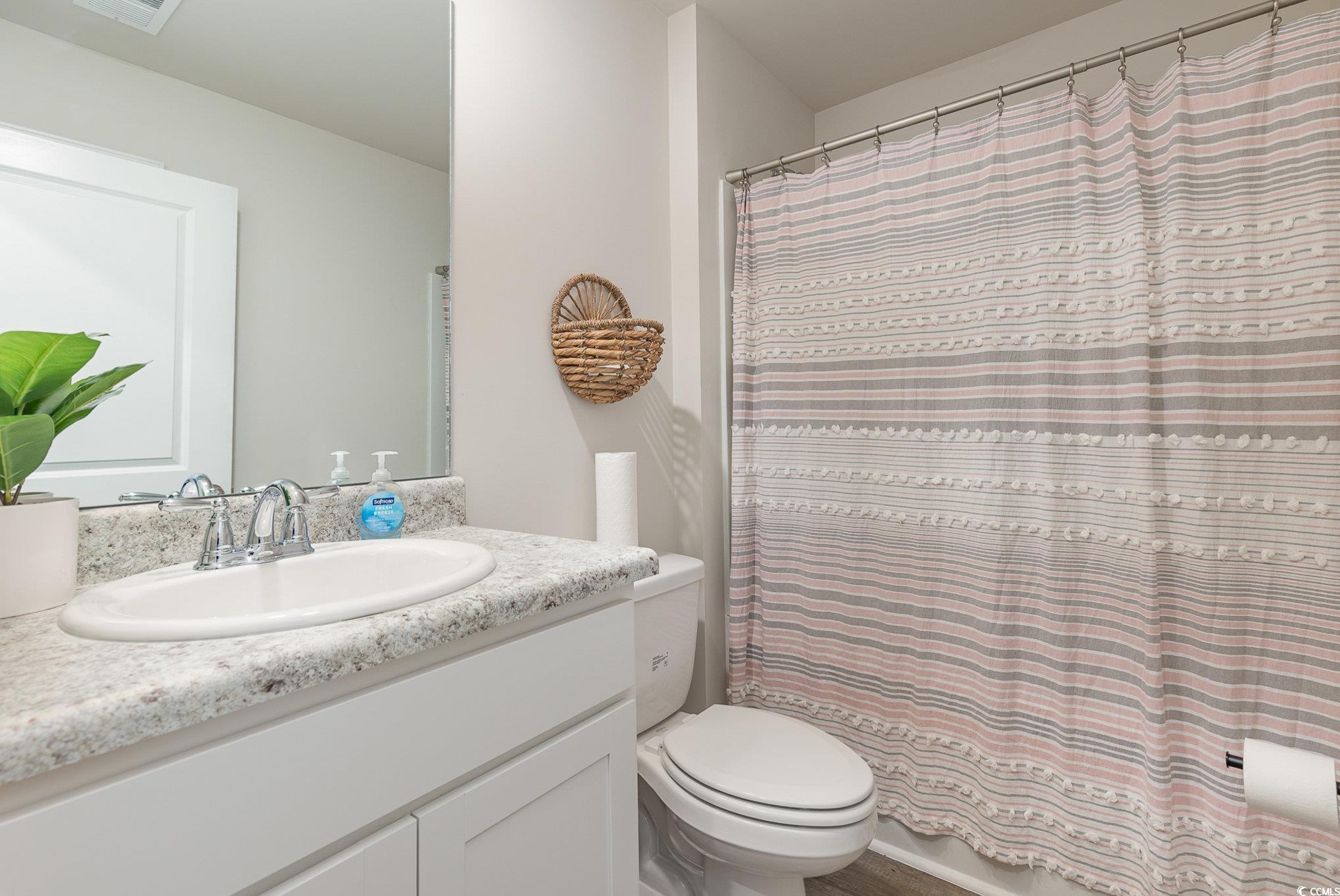 3859 Lady Bug Dr. Property Photo 5