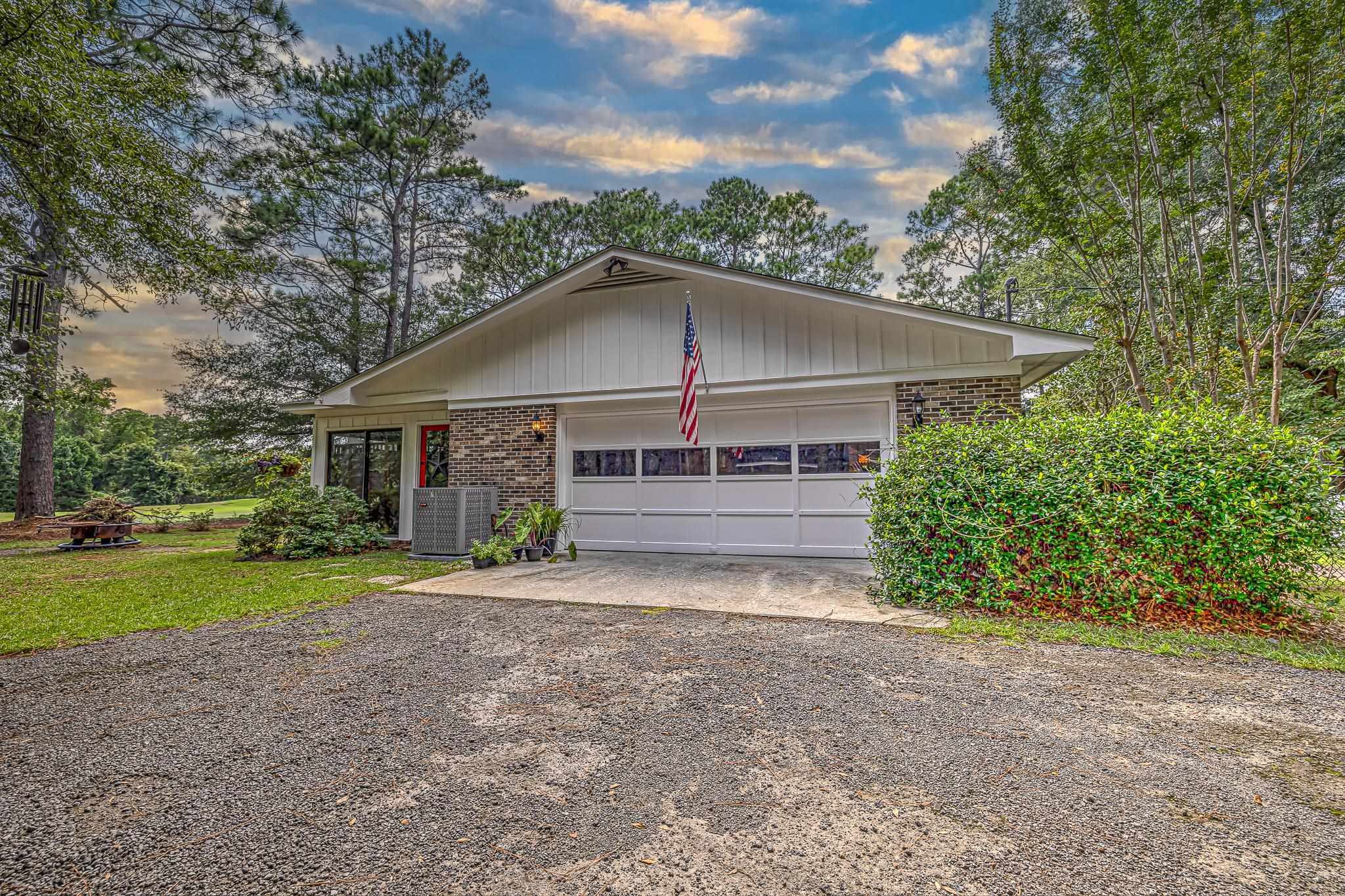 263 Arcadia Dr. Property Photo 11