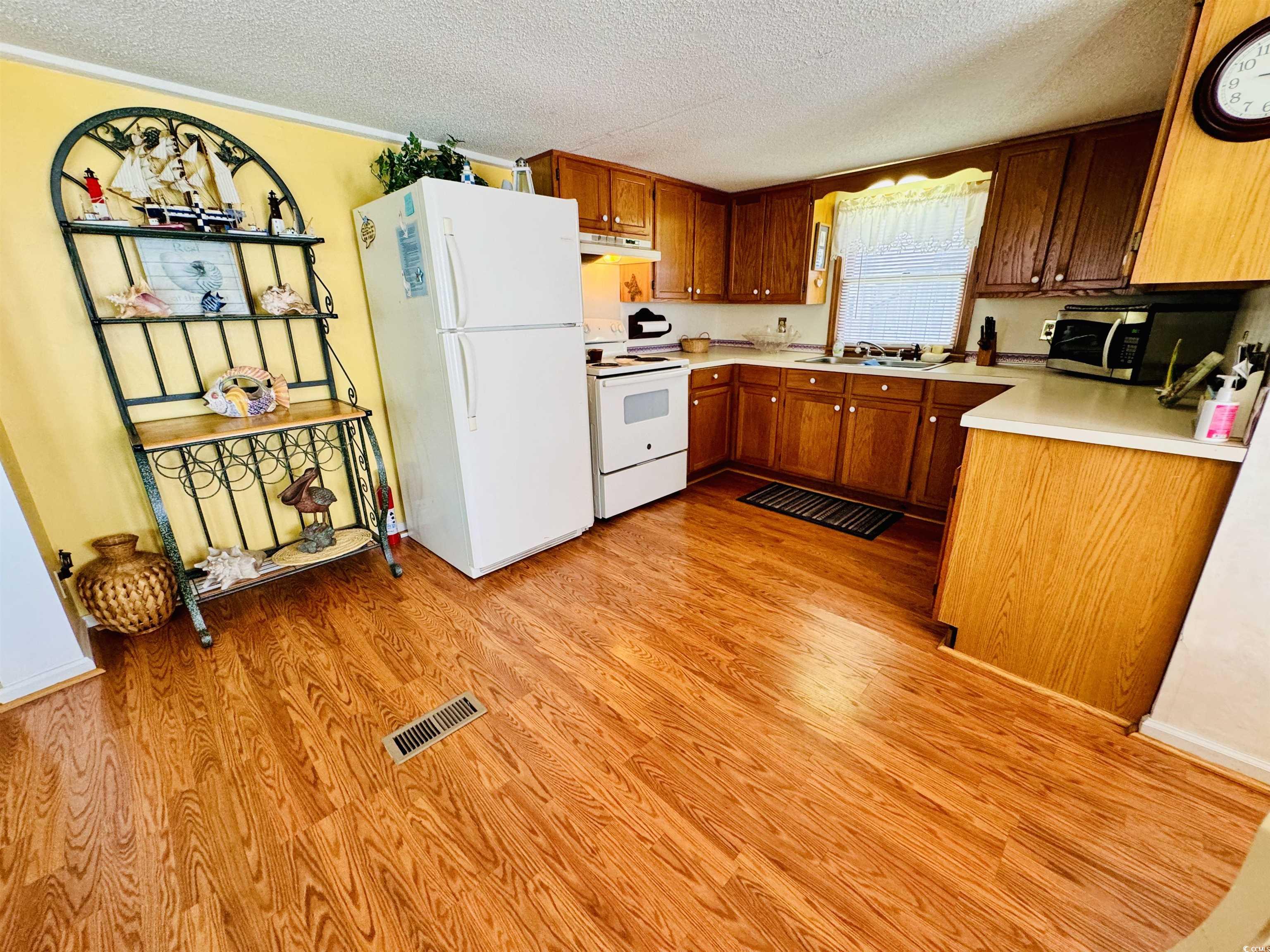 6001 - 5410 S Kings Hwy. Property Photo 9