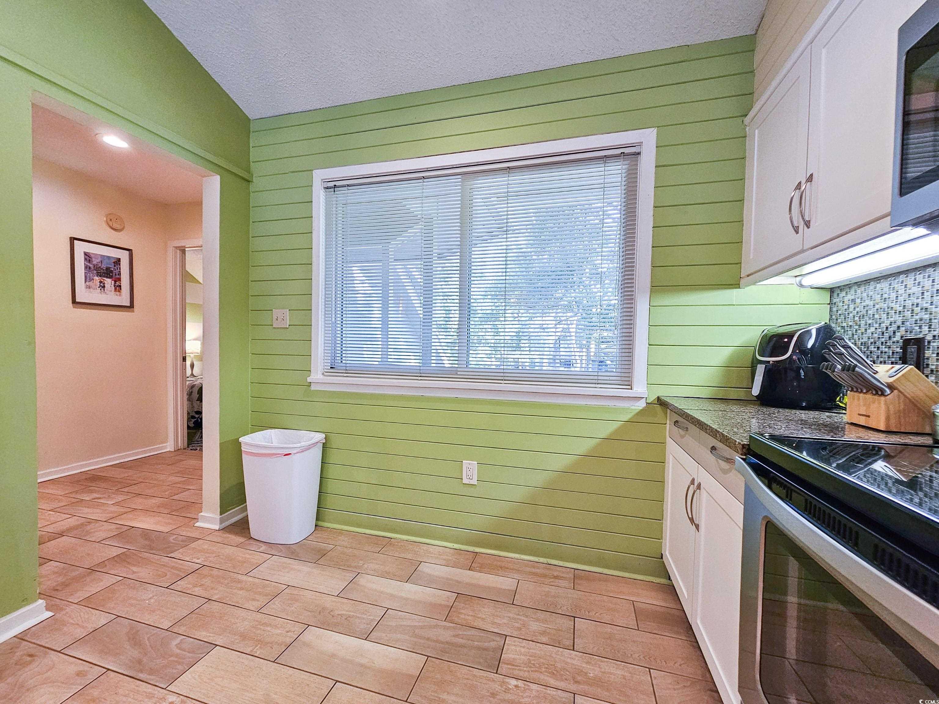 226 Westleton Dr. Property Photo 6