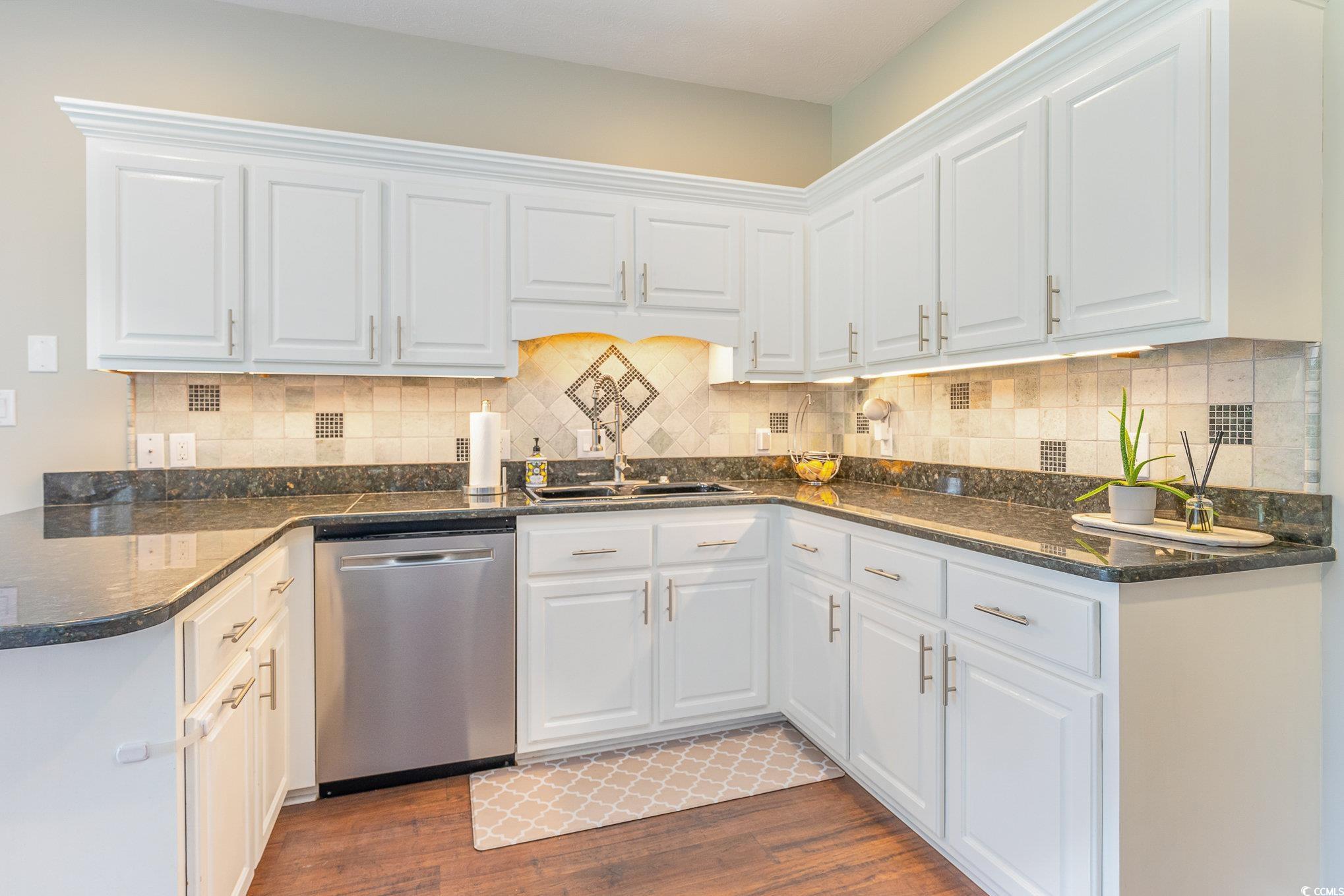 975 Grace Dr. Property Photo 10