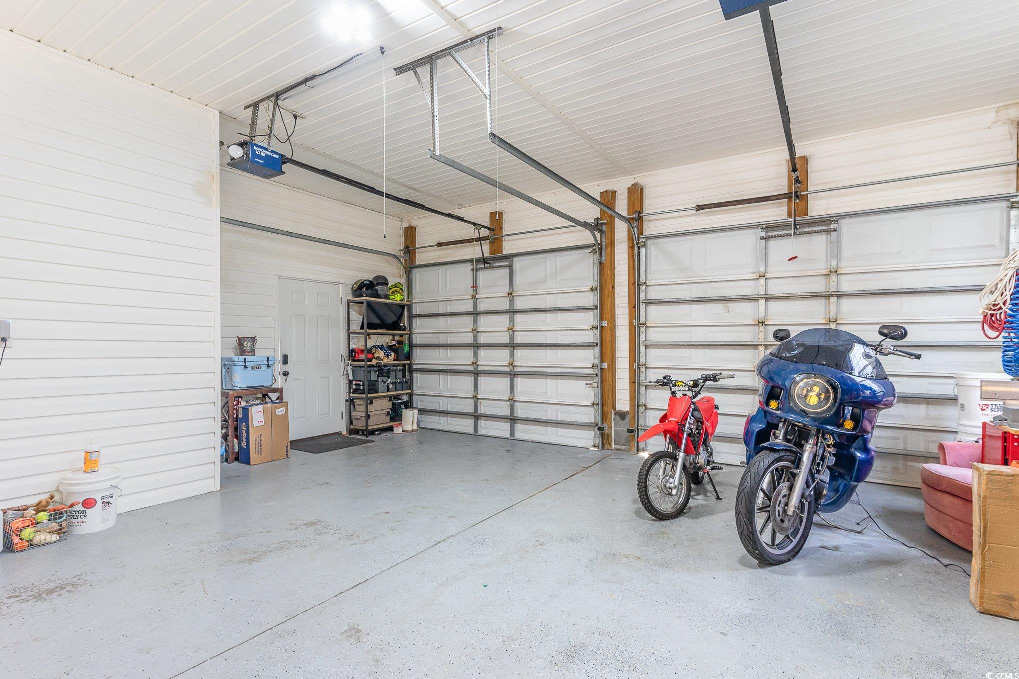 975 Grace Dr. Property Photo 32
