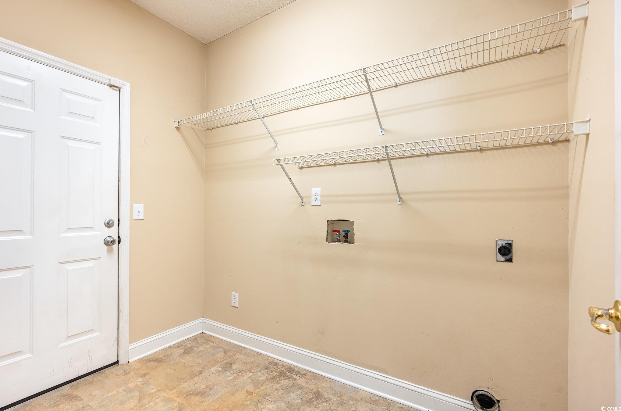 4851 Harvest Dr. Property Photo 4