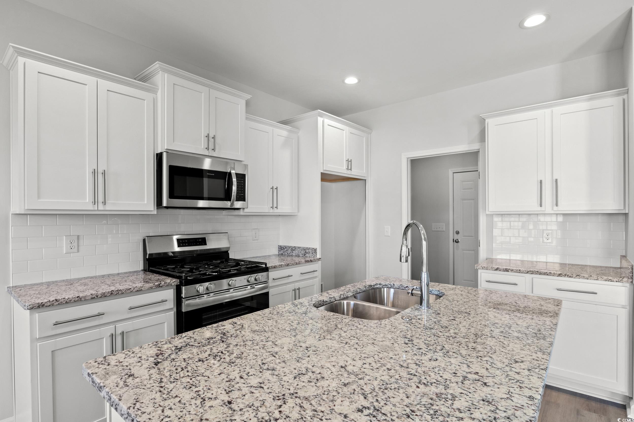 1124 Cypress Shoal Dr. Property Photo 2