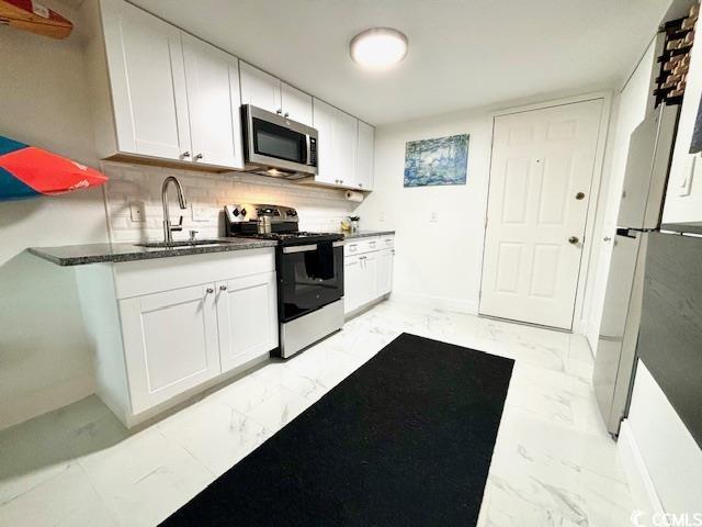 6850 Blue Heron Blvd. Property Photo 11