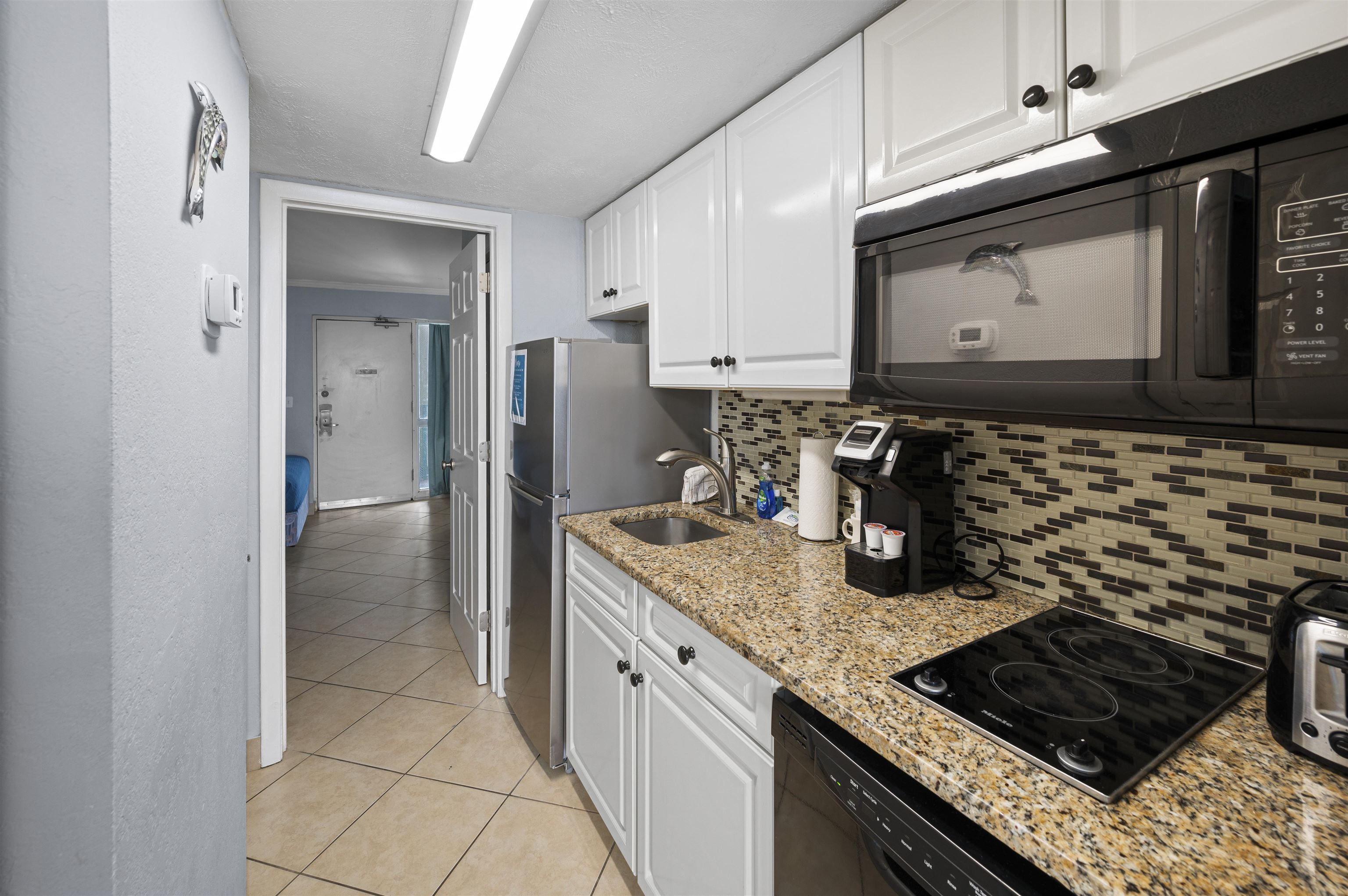 201 74th Ave. N Property Photo 6