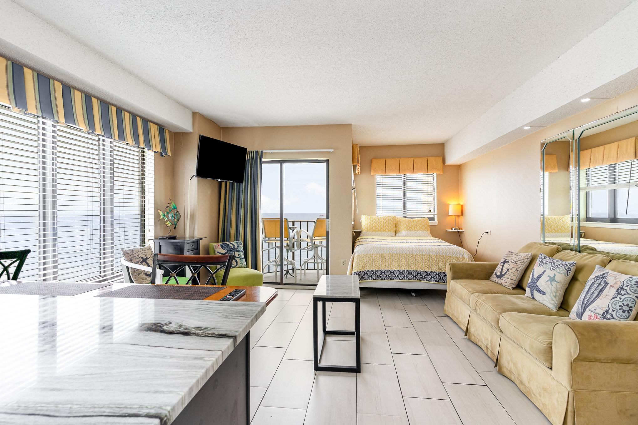 1605 S Ocean Blvd. Property Photo 2
