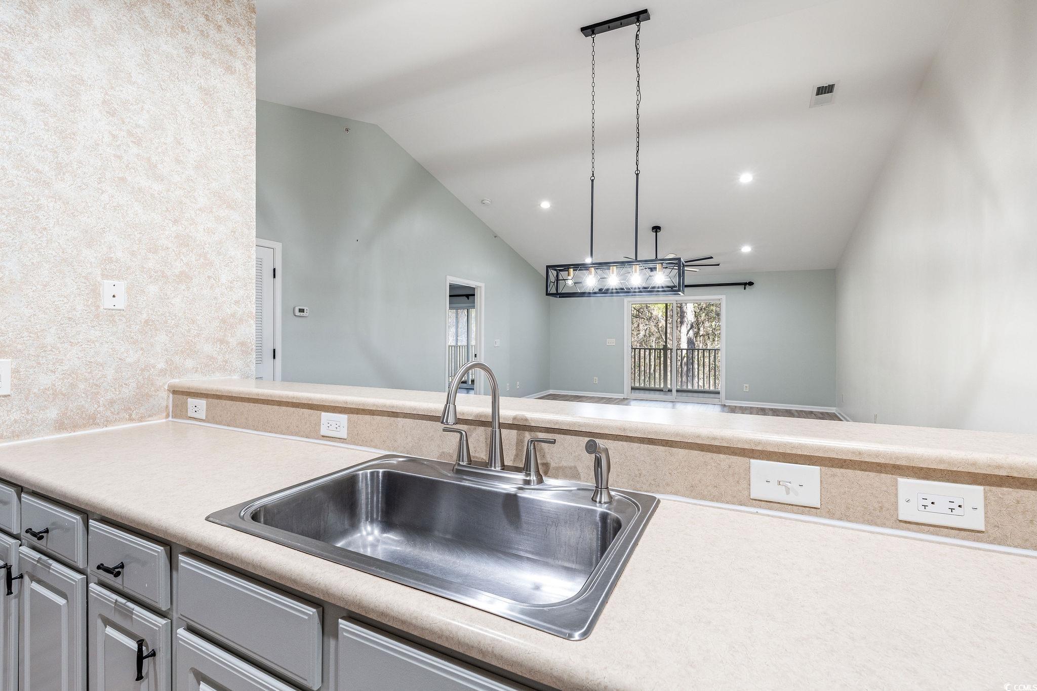 4842 Meadowsweet Dr. Property Photo 15