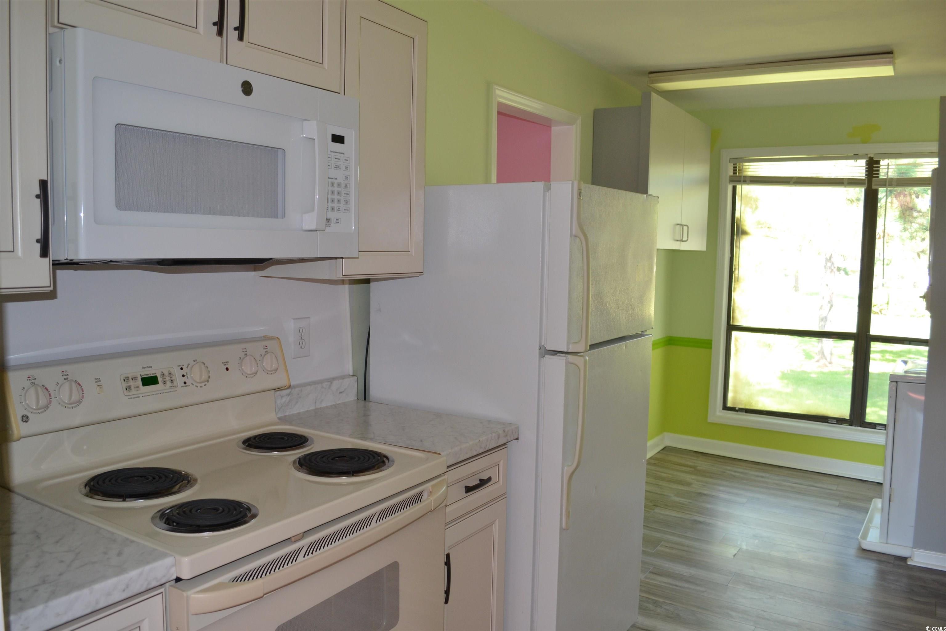 2000 Greens Blvd. Property Photo 10