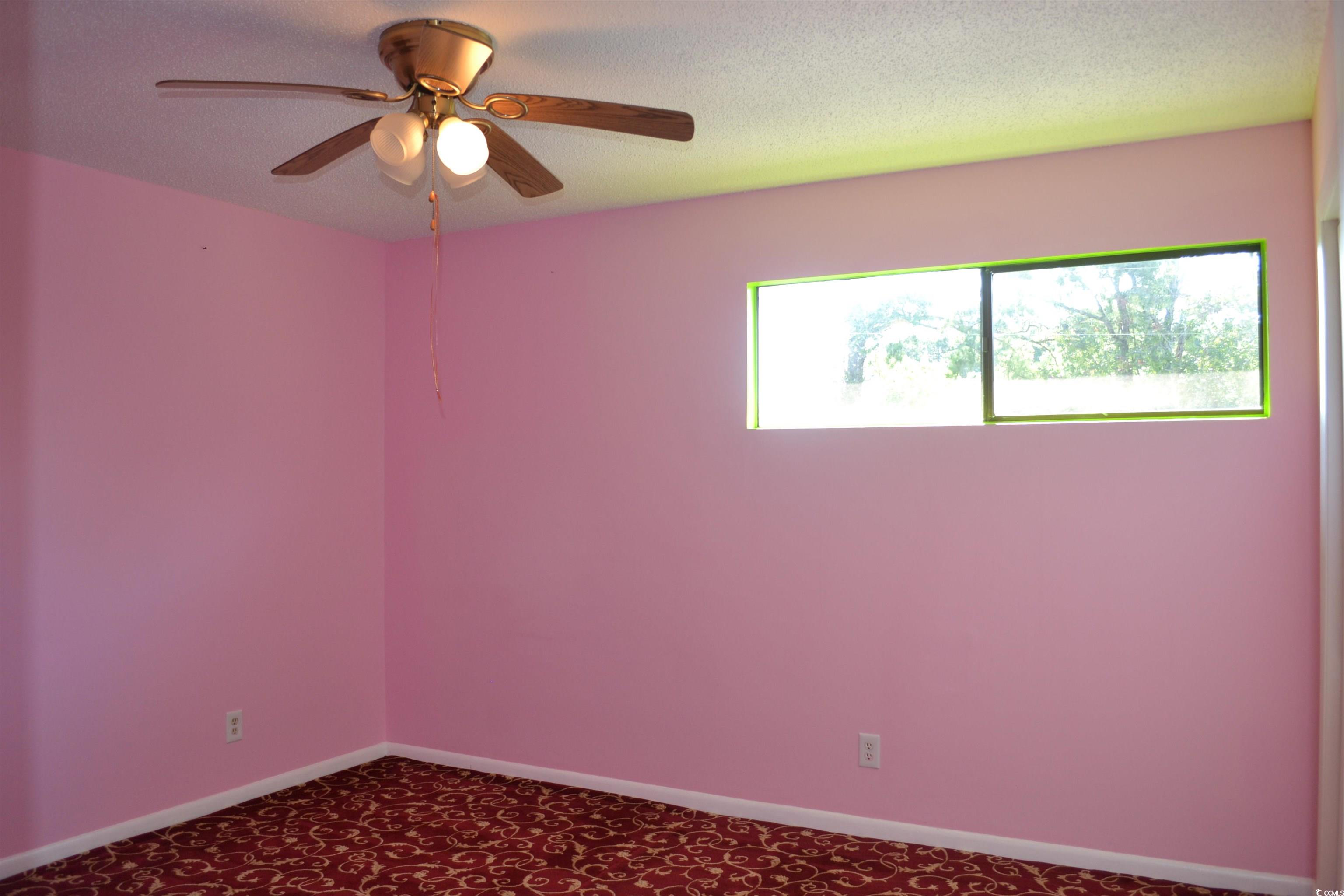 2000 Greens Blvd. Property Photo 17